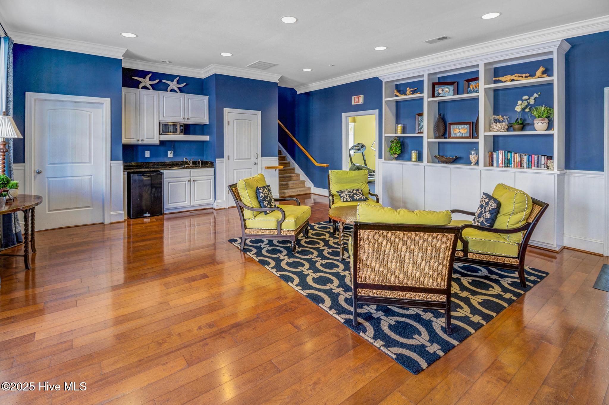 100534929 | Photo 61