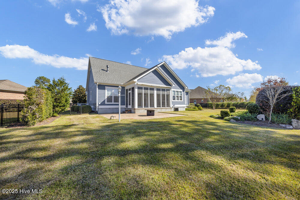 100539818 | Photo 37