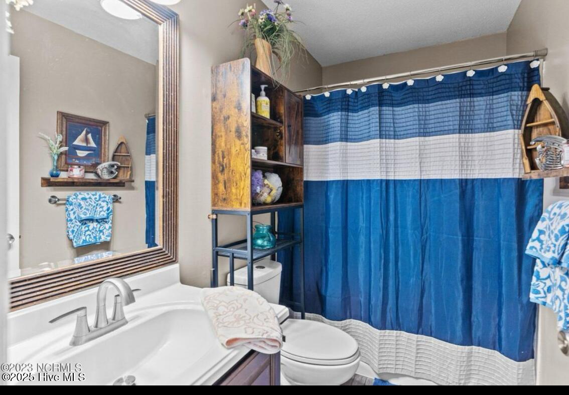 100493736 | Photo 18