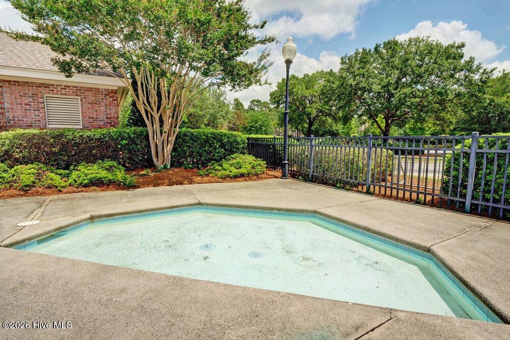 100552674 | Photo 42