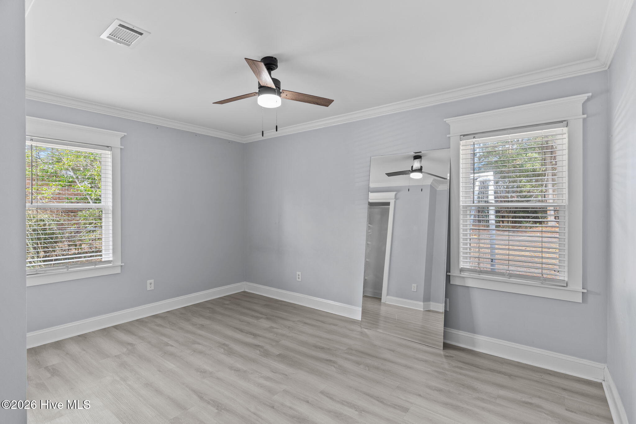 100557122 | Photo 26