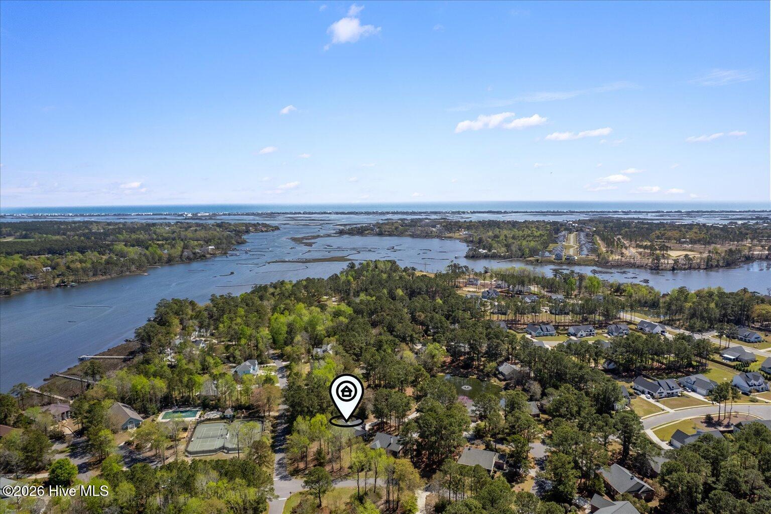 100564085 | Photo 38