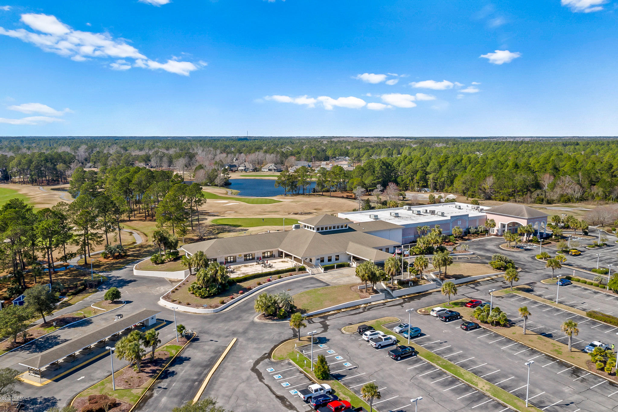 100205829 | Photo 11