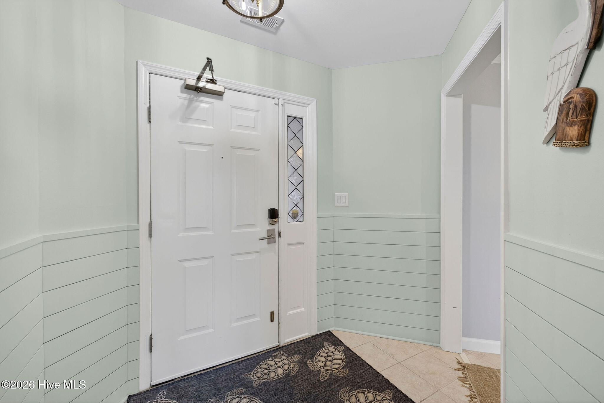 100549850 | Photo 25