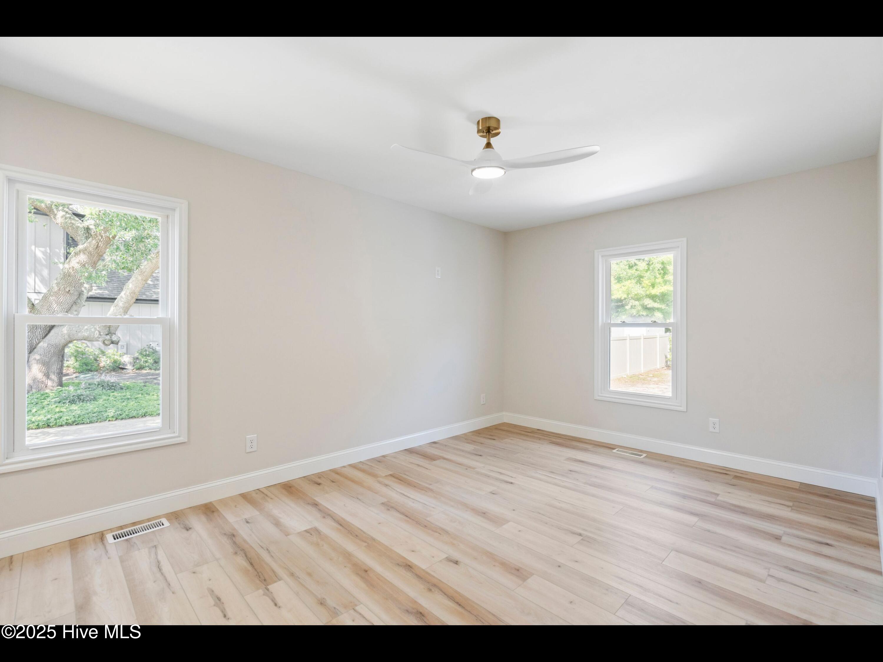 109 Inlet Court, Hampstead, NC 28443 – photo 20: mls-DSC09404