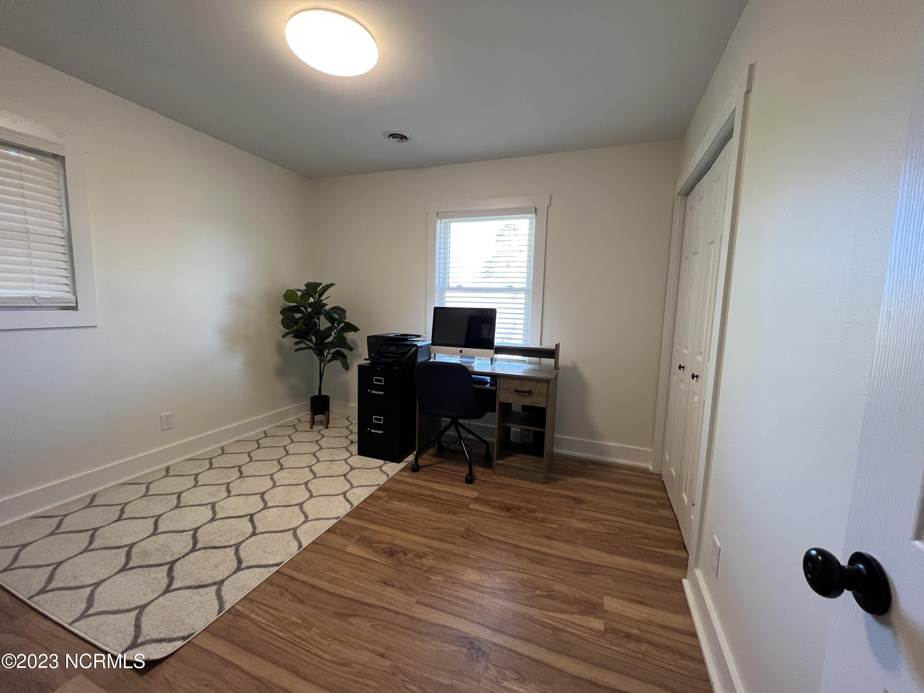 100555219 | Photo 27