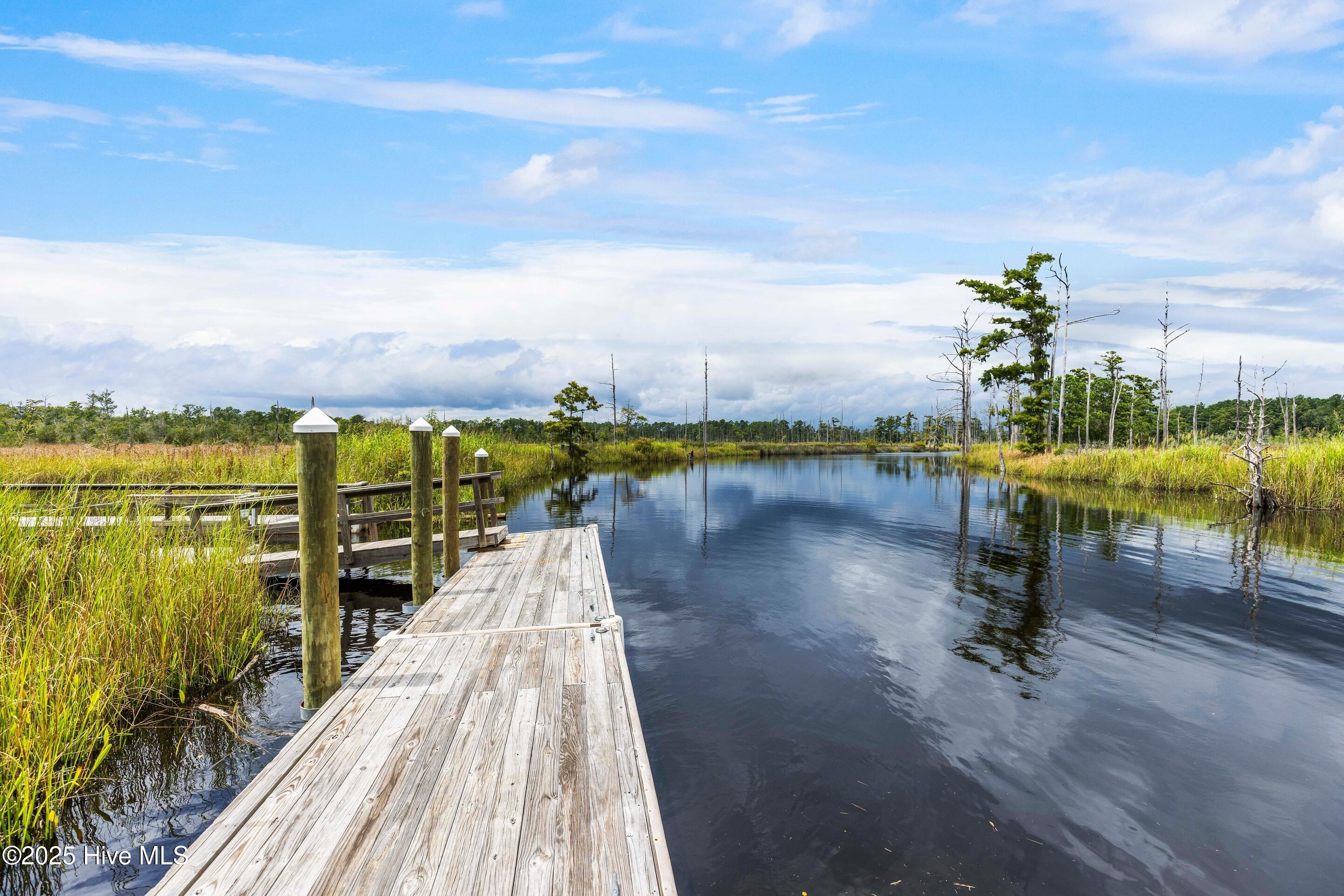 100545595 | Photo 78