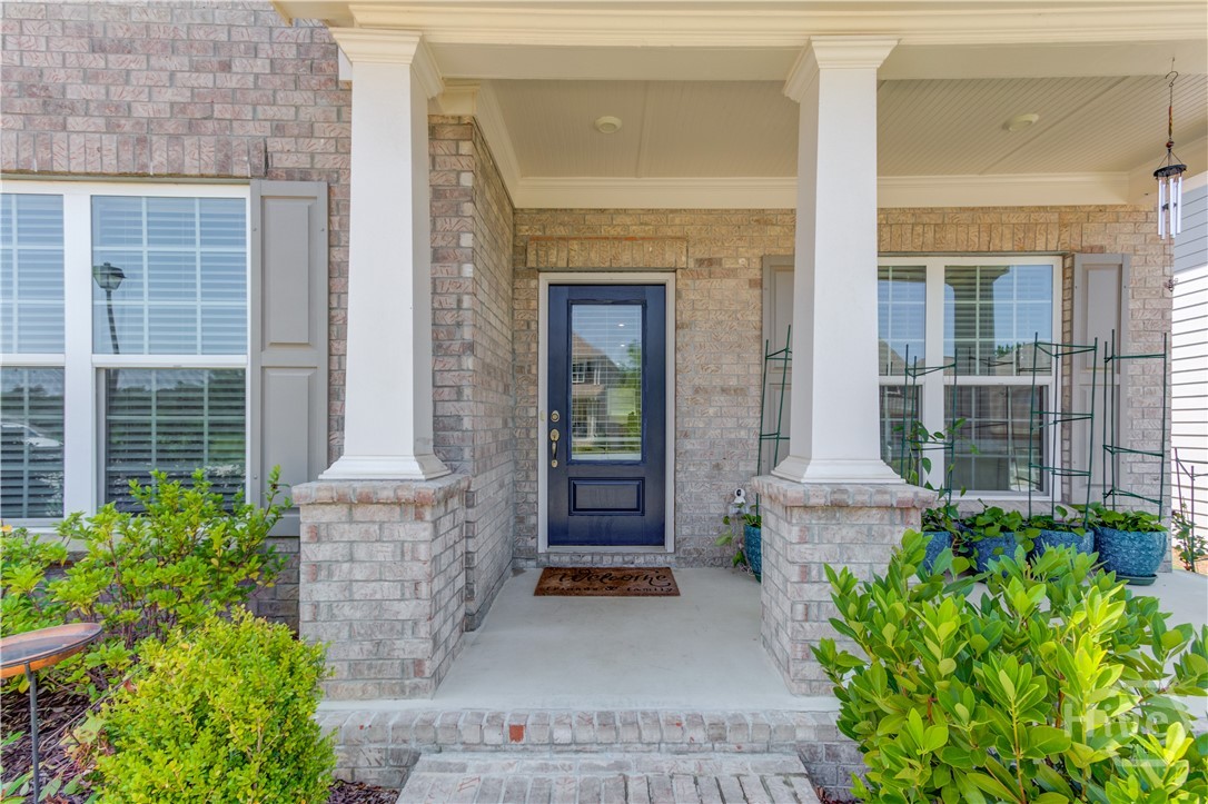 3rd image of 4819 Sierra Creek Dr, Hoschton, GA 30548 | MLS# CL362653