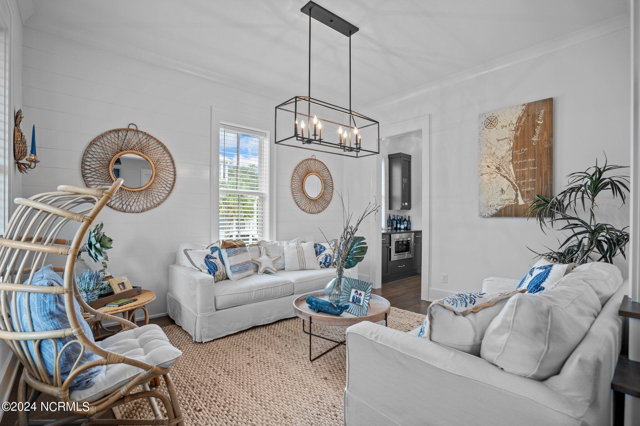 100556324 | Photo 15