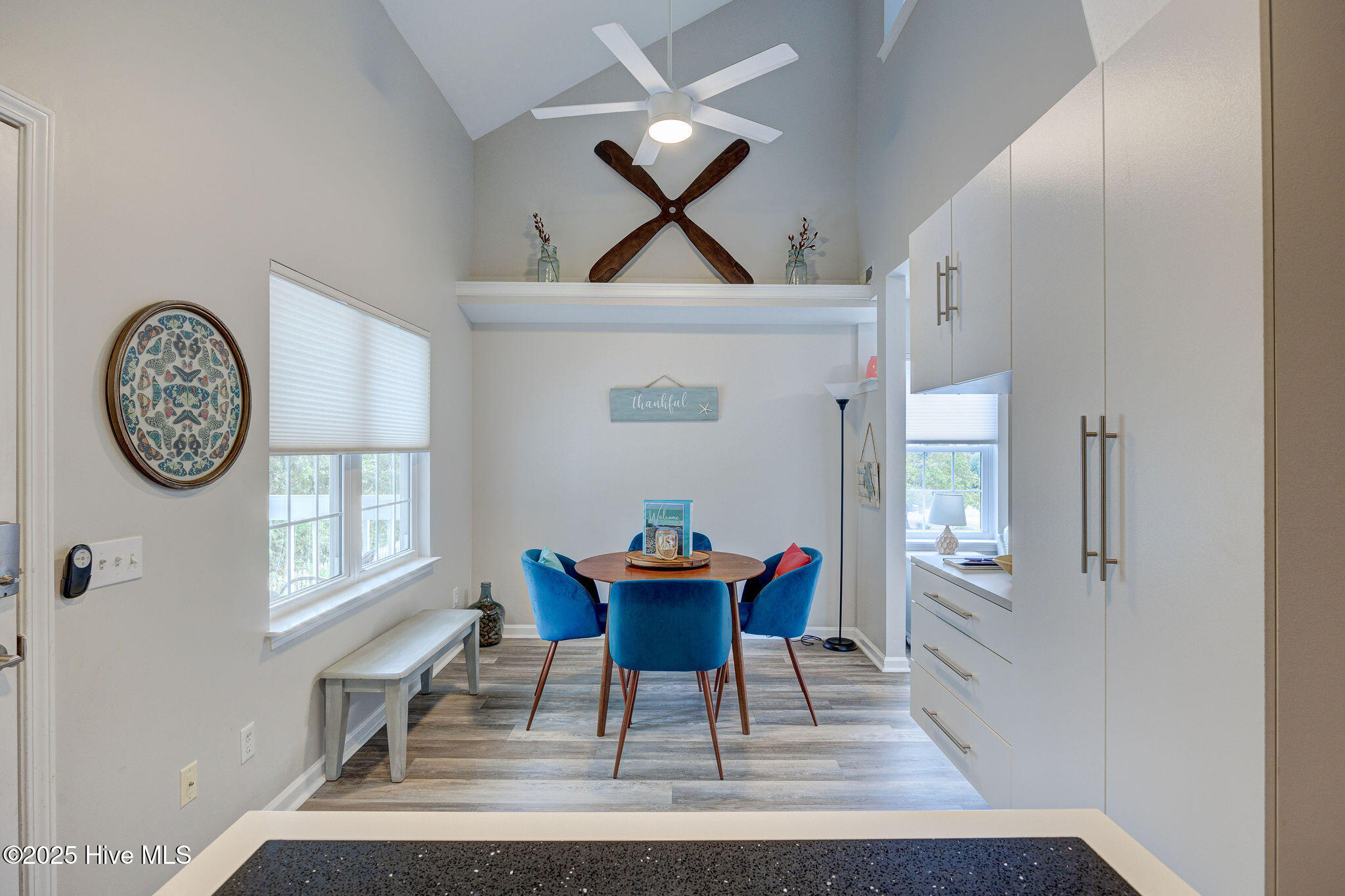 100531587 | Photo 16