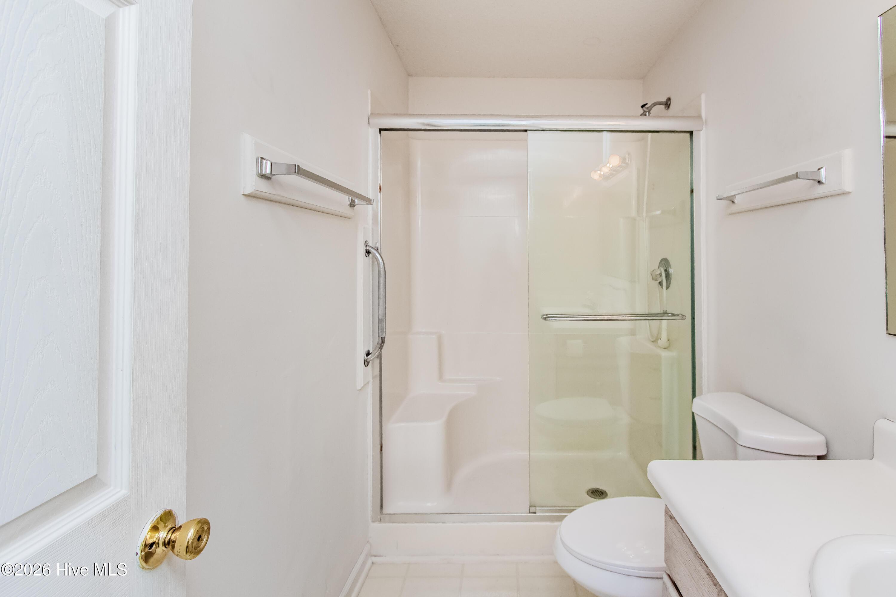 100547548 | Photo 25