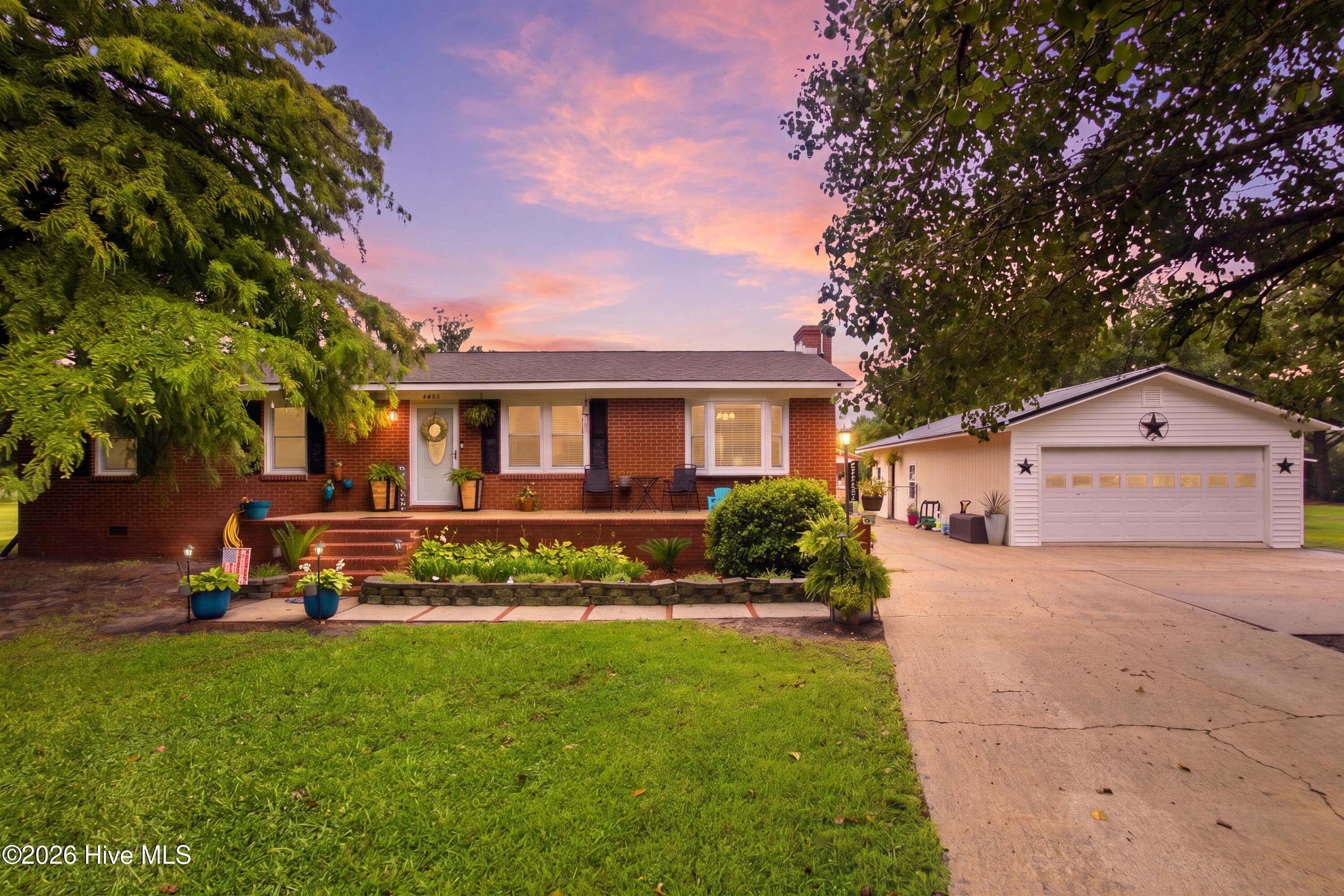 6634 Florence Road,Merritt