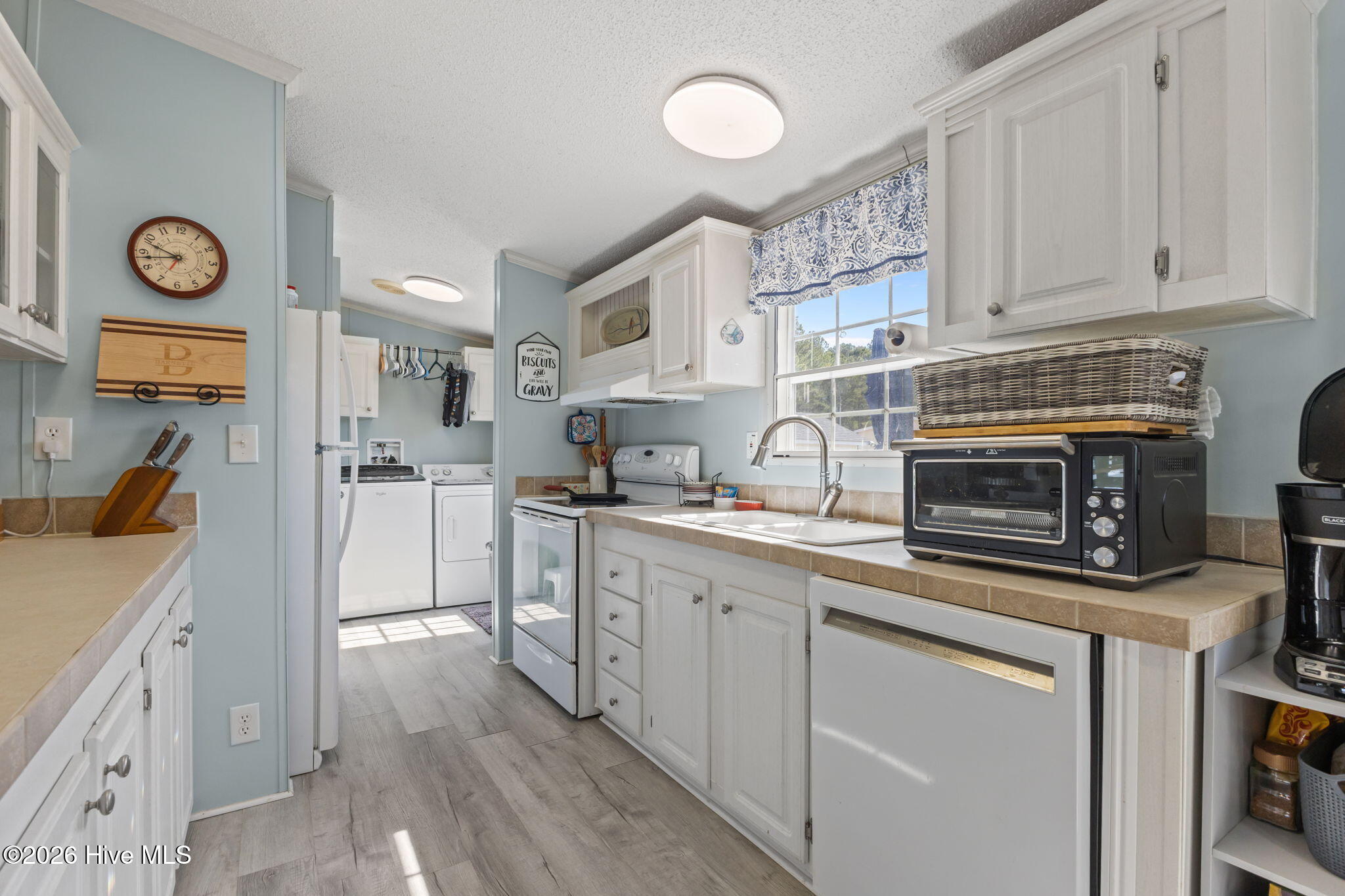 100558505 | Photo 16