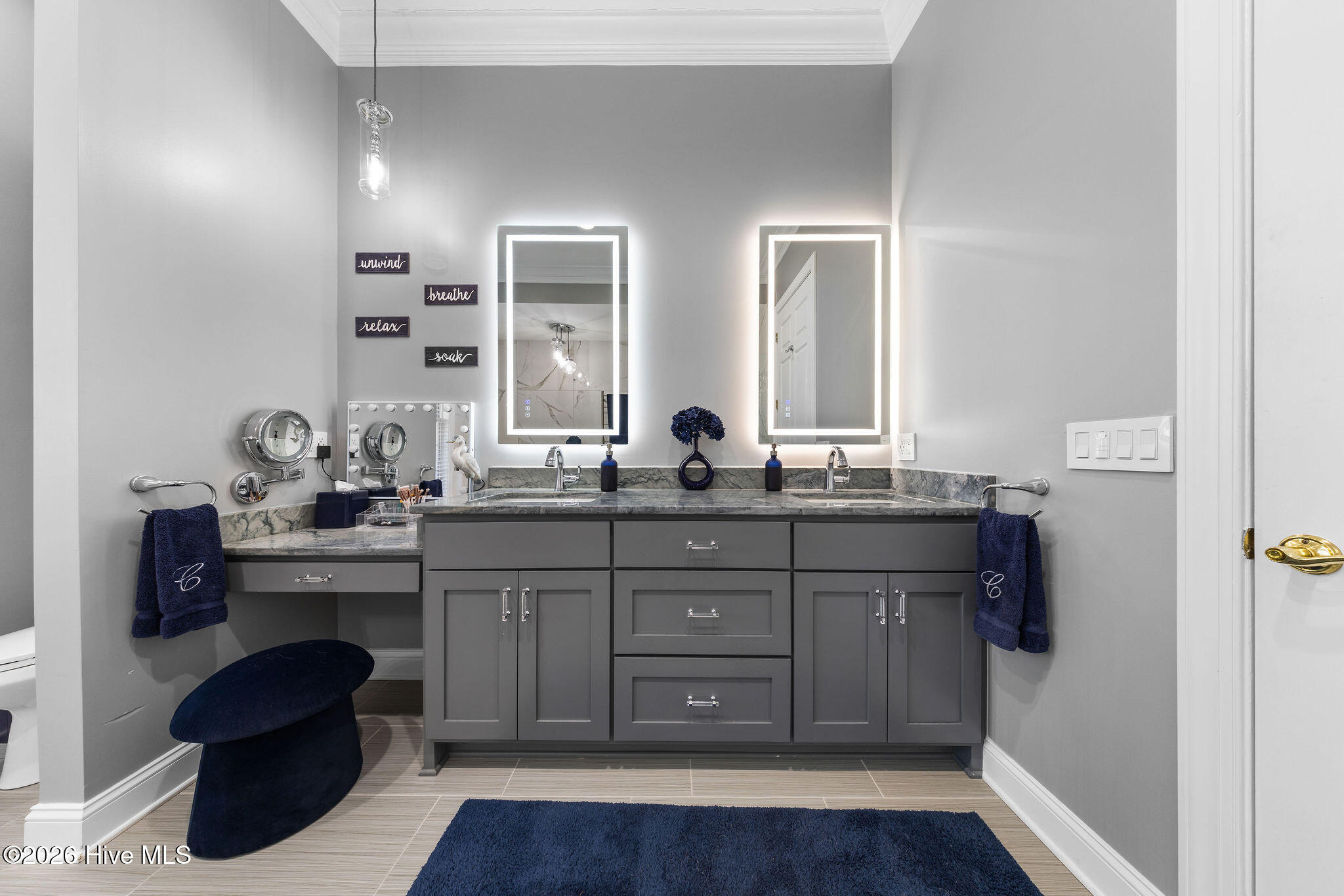 100553597 | Photo 36