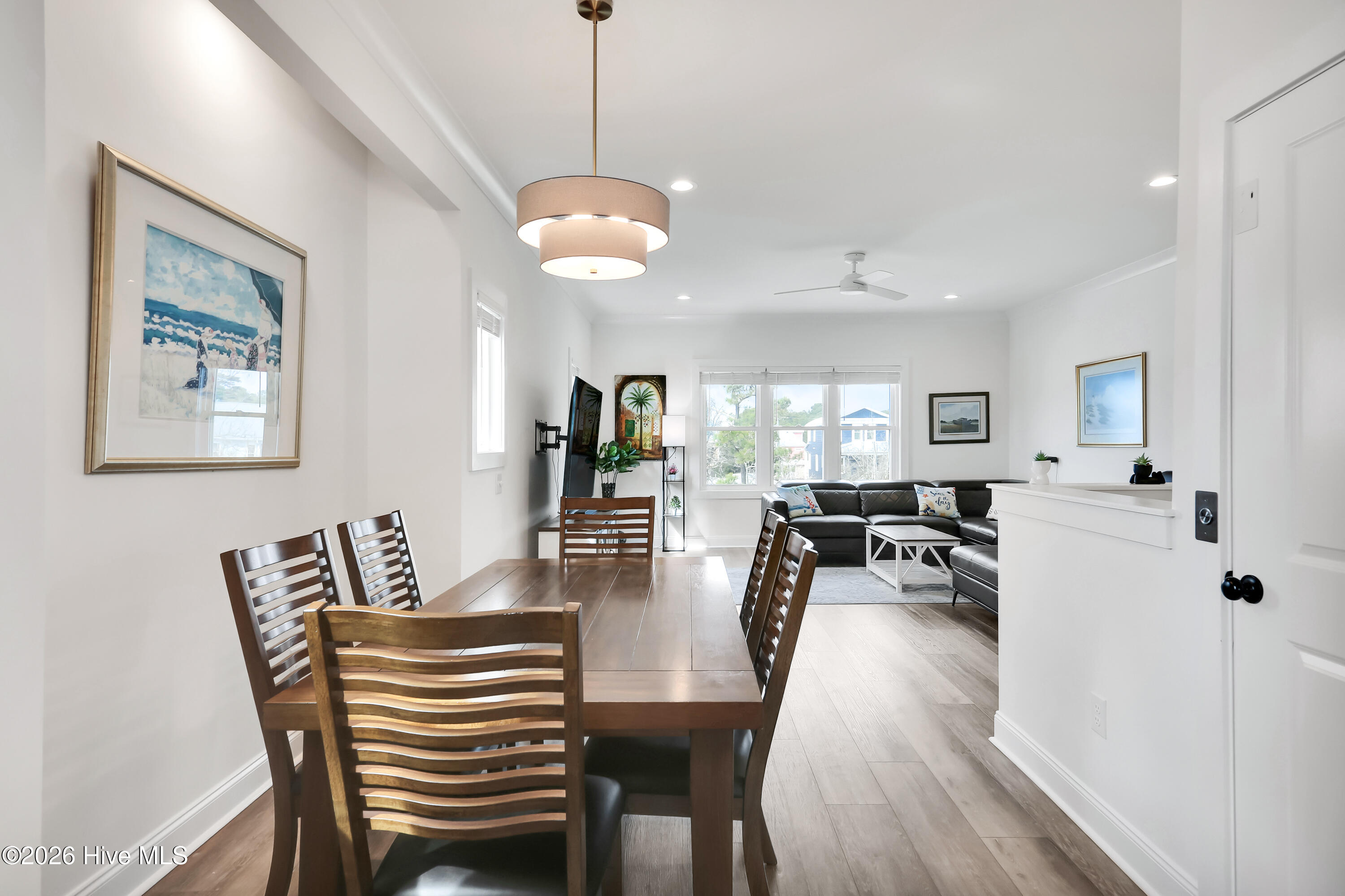 100557006 | Photo 20