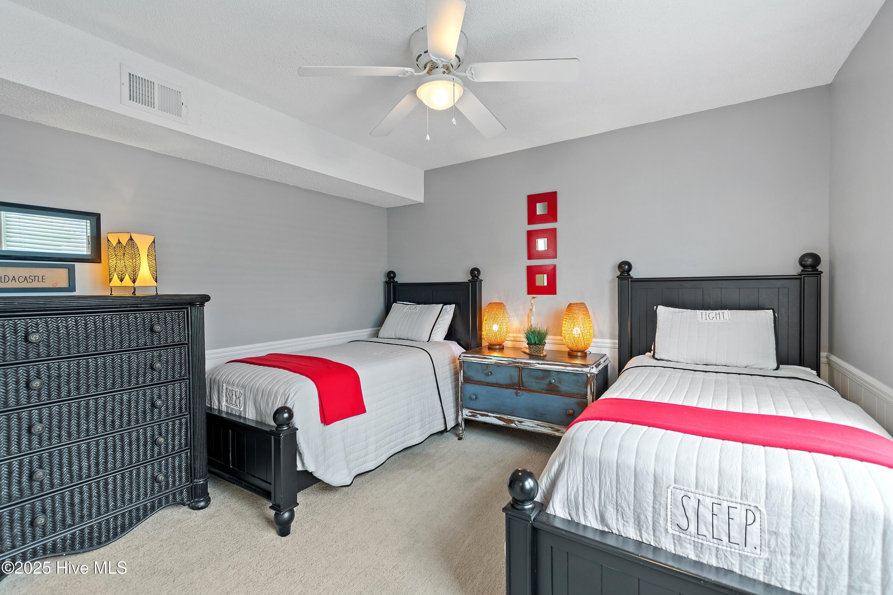 100520604 | Photo 36