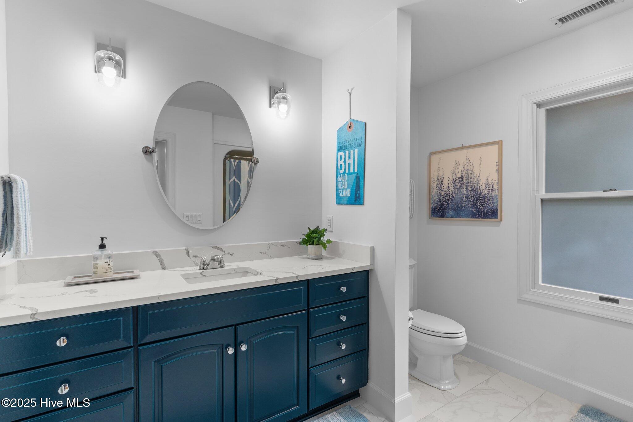 100493590 | Photo 43