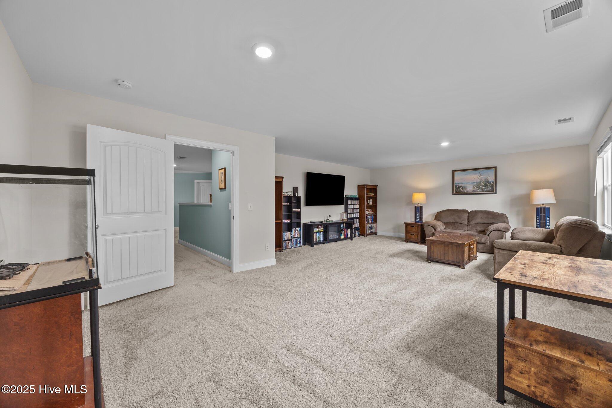 100518510 | Photo 29