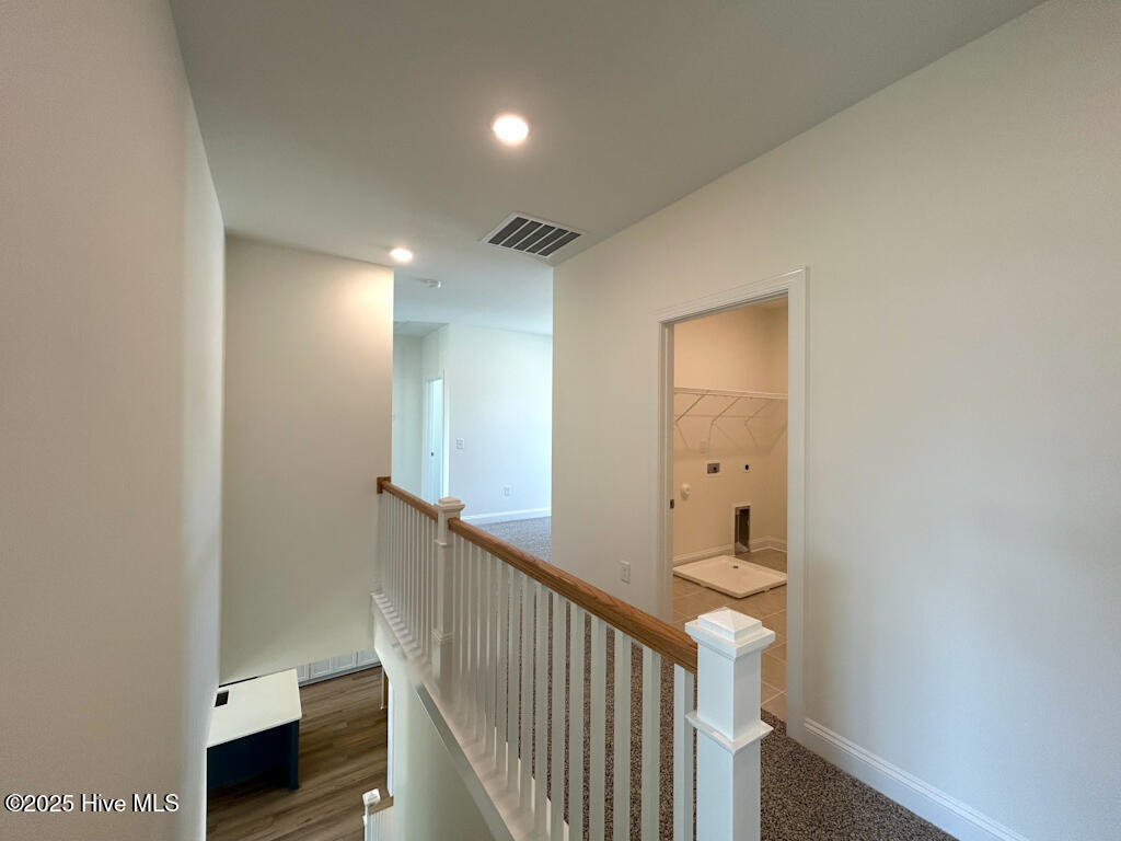 100479294 | Photo 48