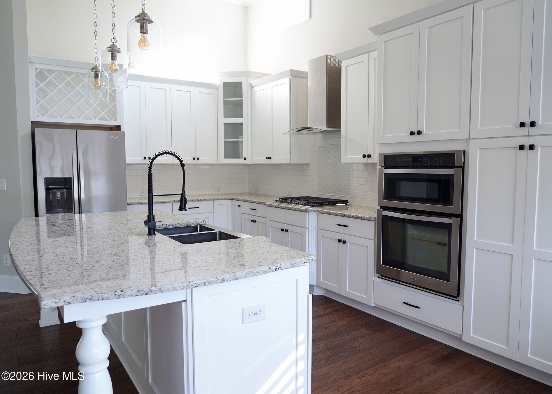 100554172 | Photo 14