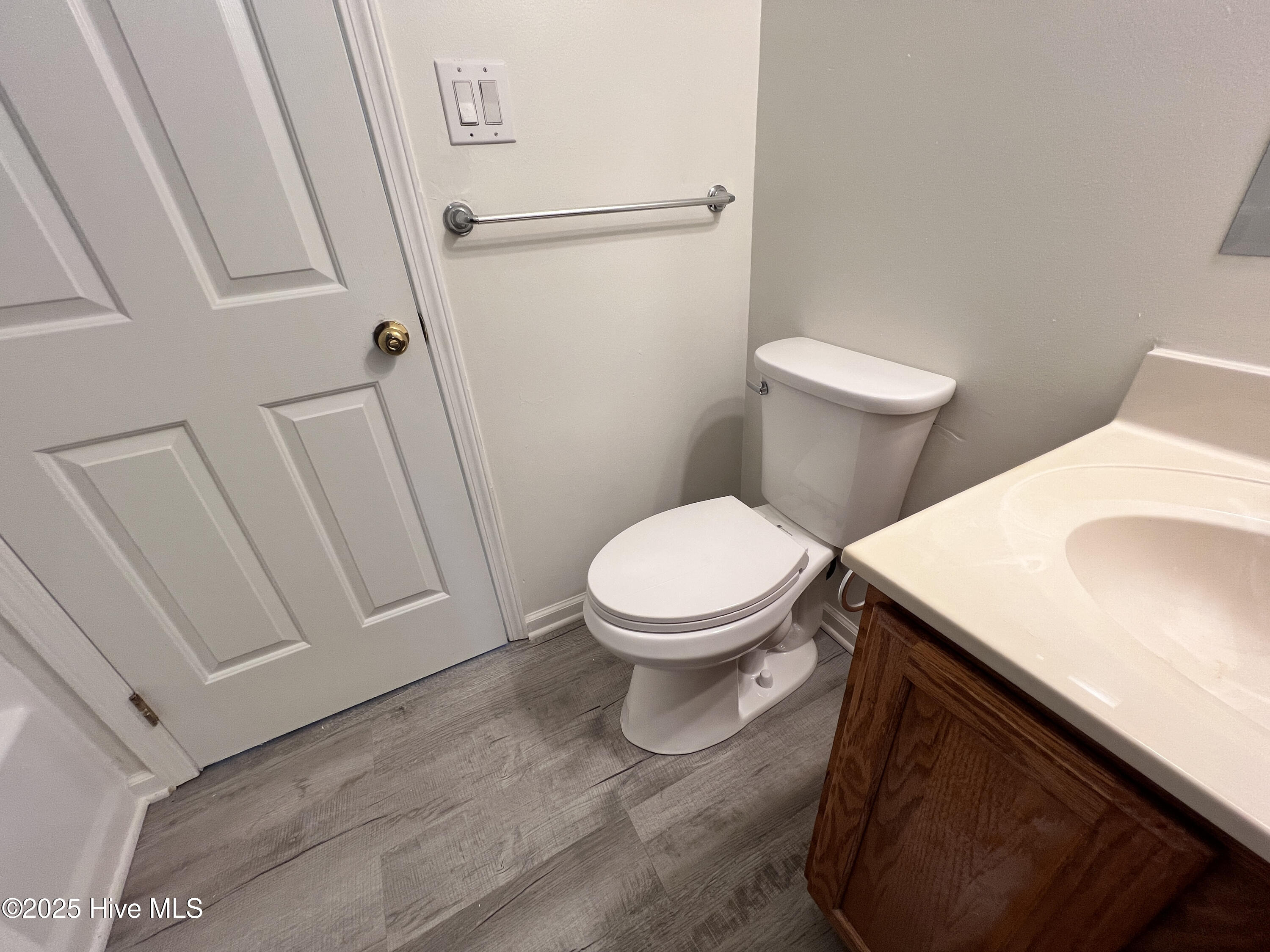 100535017 | Photo 16