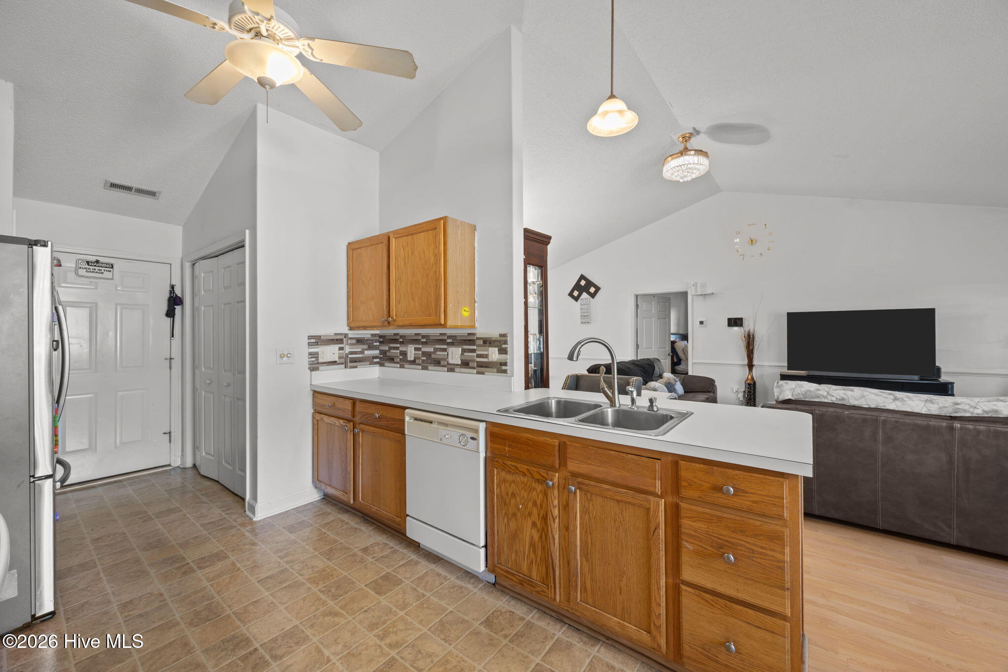 222 Saratoga 