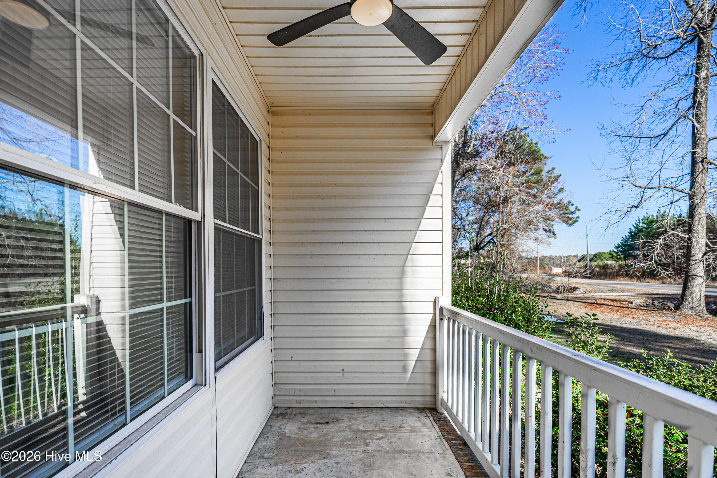 100557378 | Photo 49