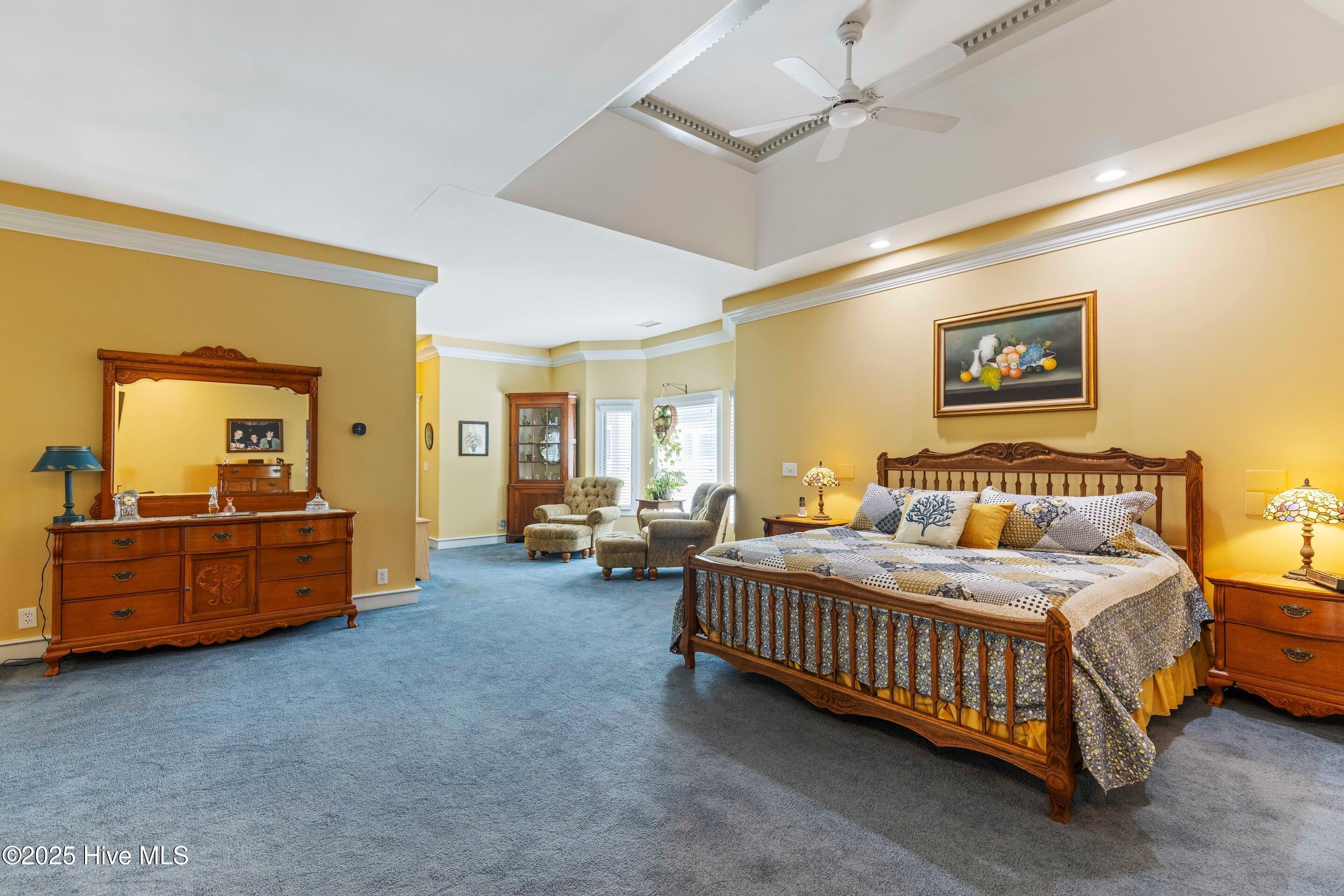 100539115 | Photo 41