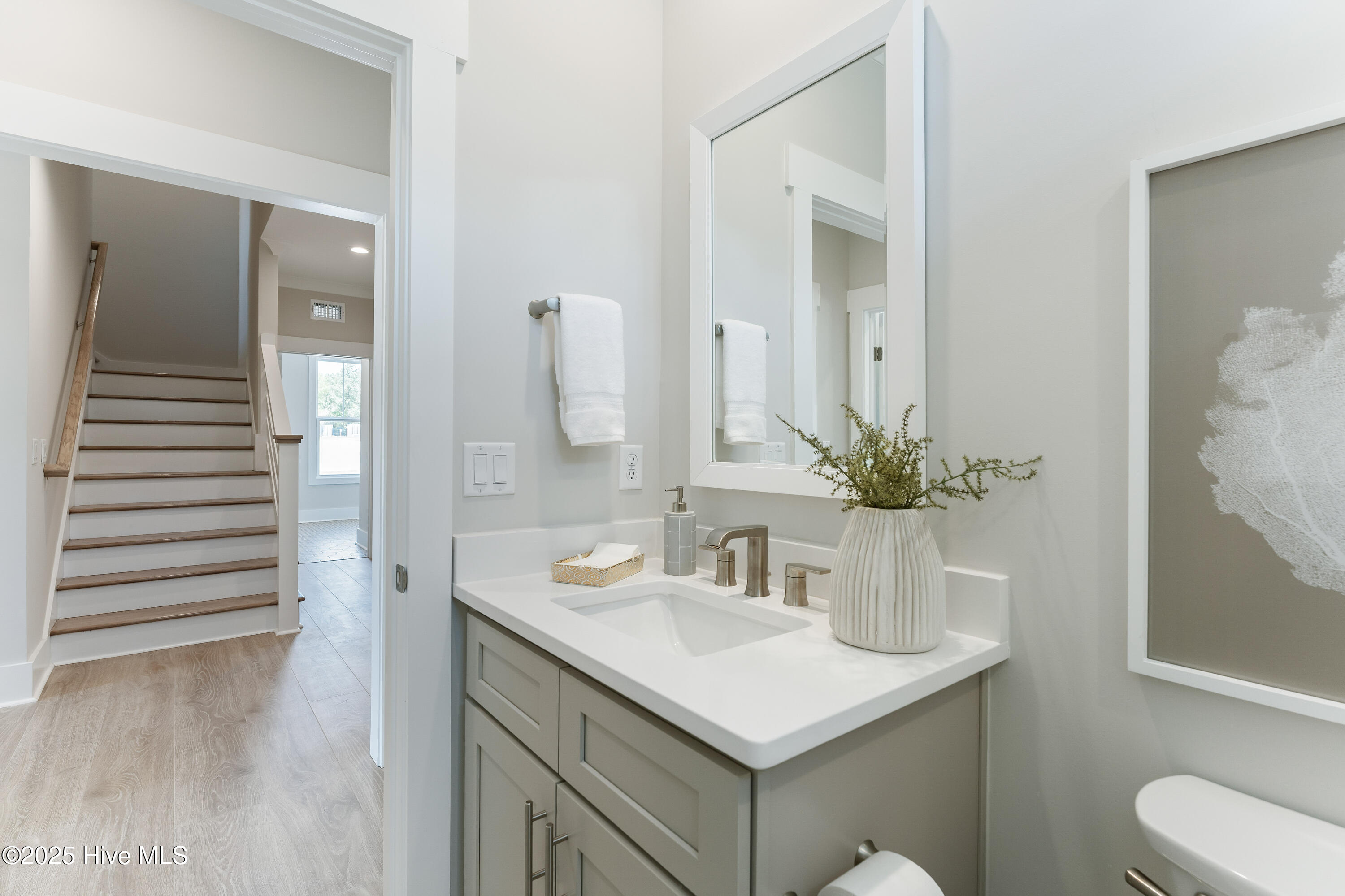 100547015 | Photo 15