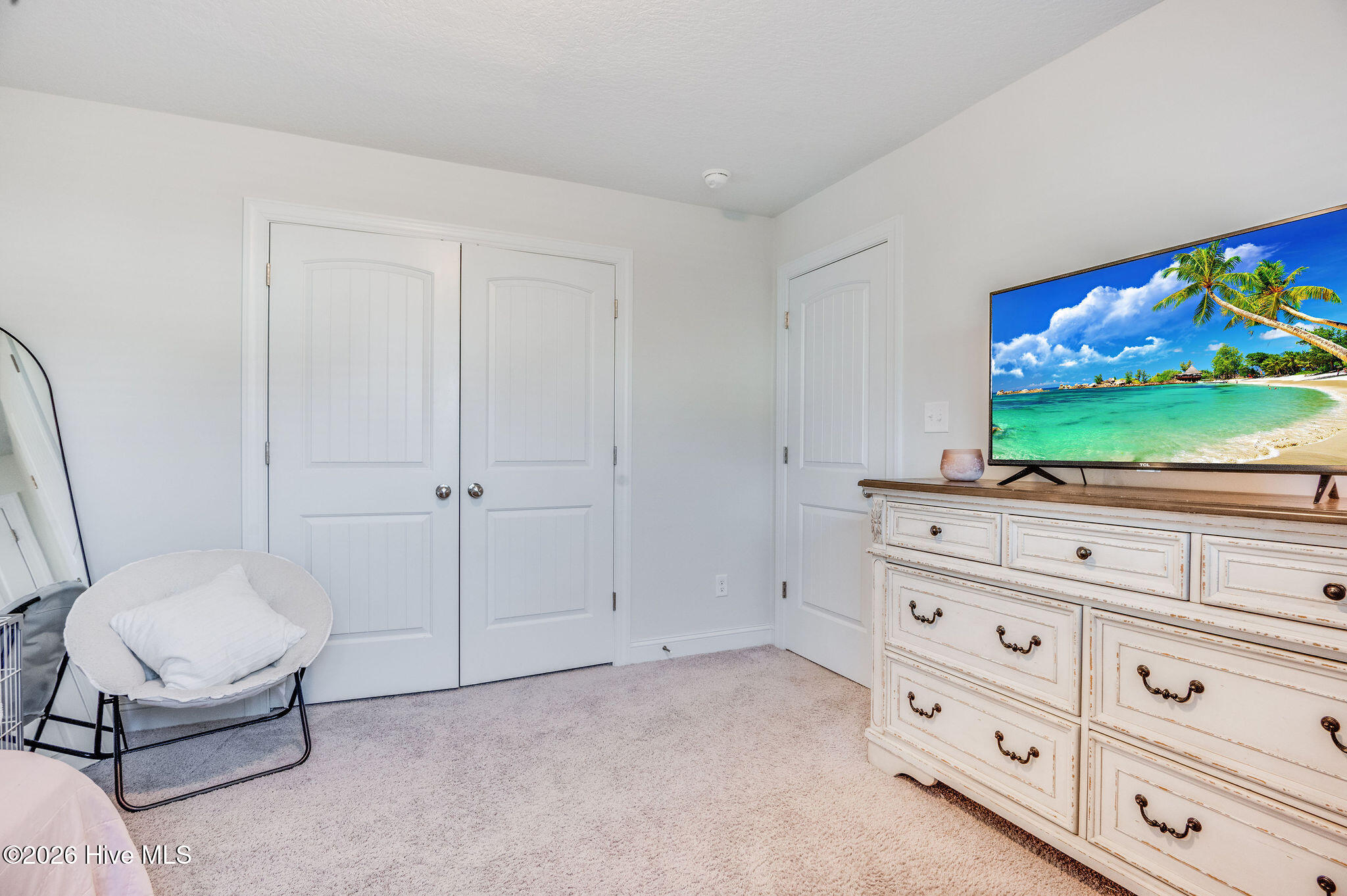 100568428 | Photo 35