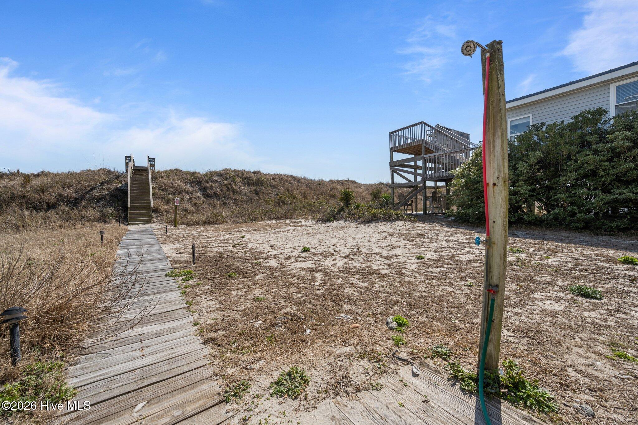 100555248 | Photo 45