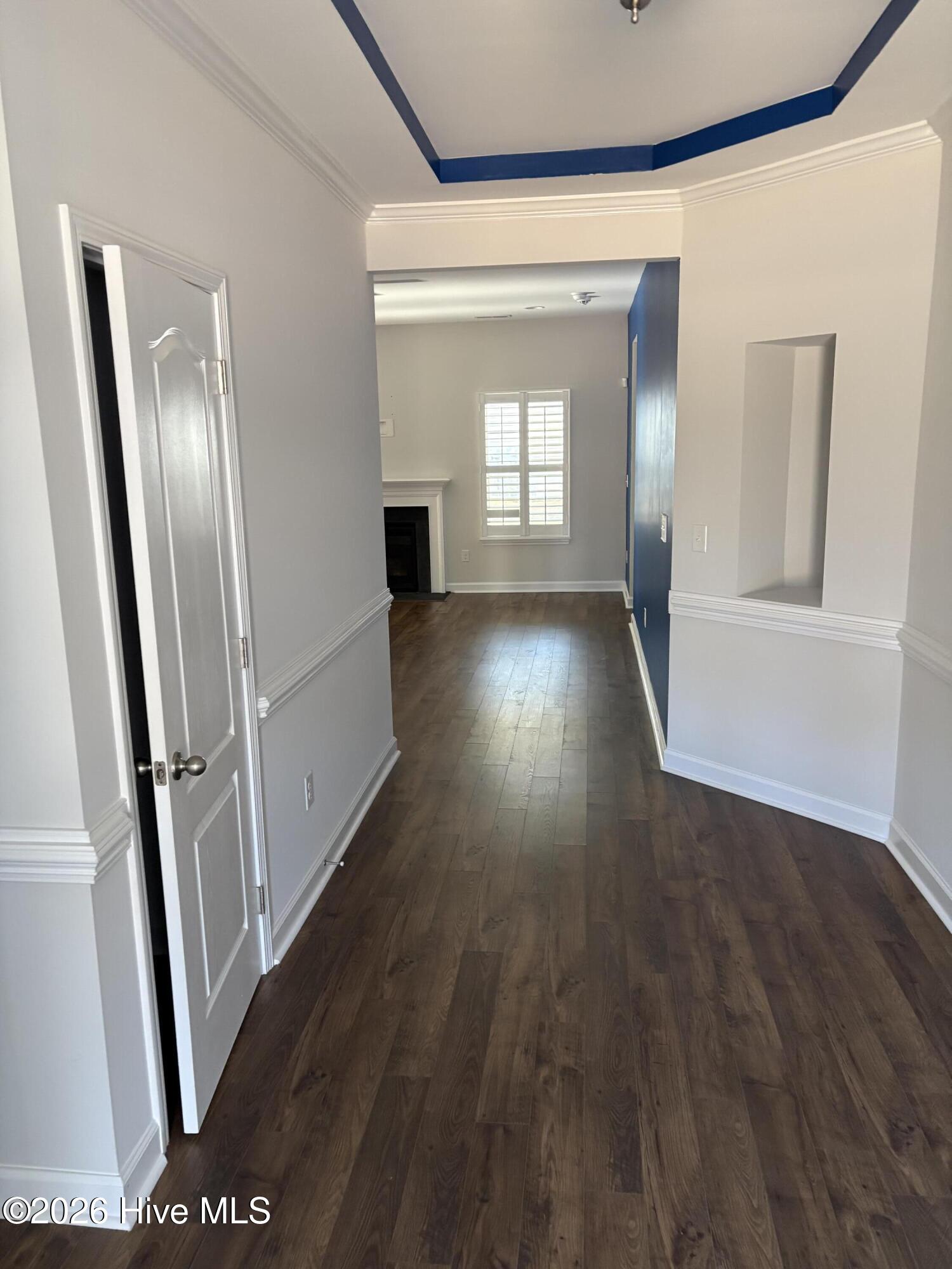 100563283 | Photo 35