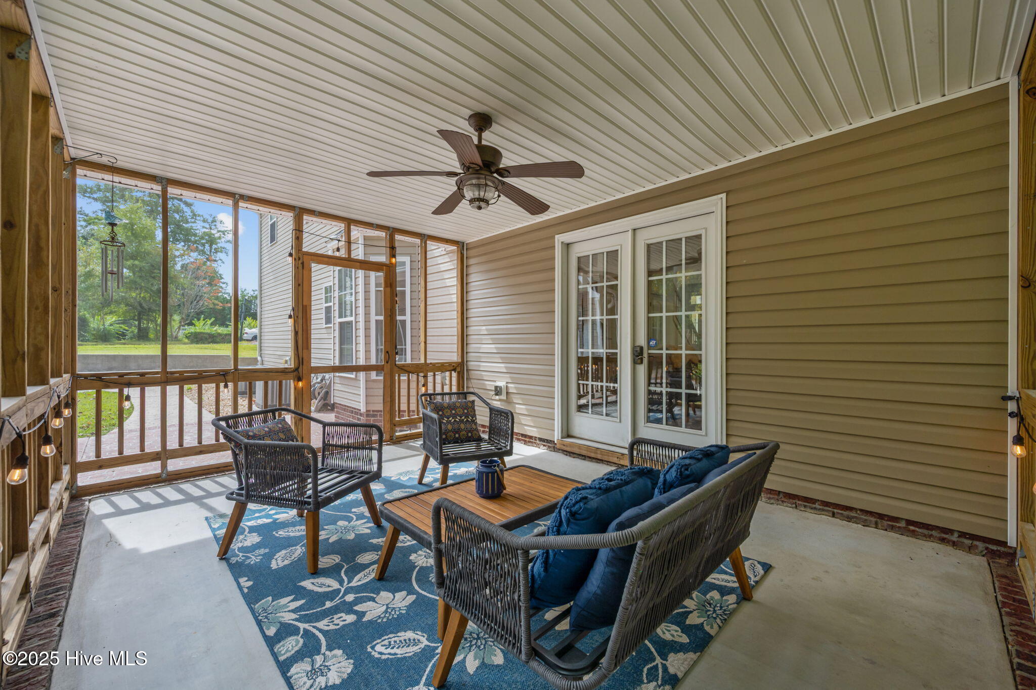 403 Country Club Drive, Jacksonville, NC 28546 – photo 17: 18-web-or-mls-16