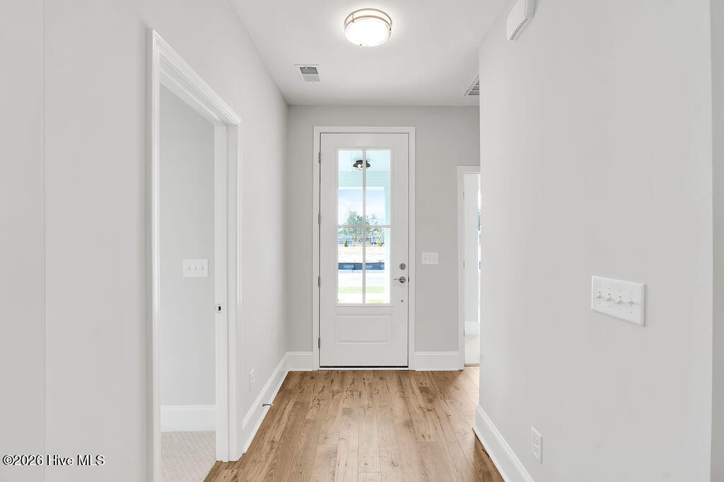 100550768 | Photo 29