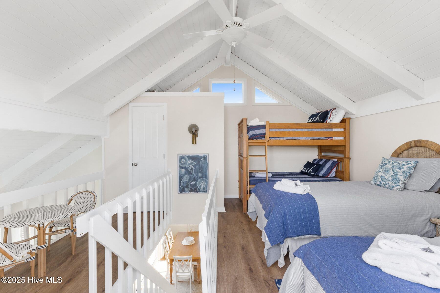 100546214 | Photo 24