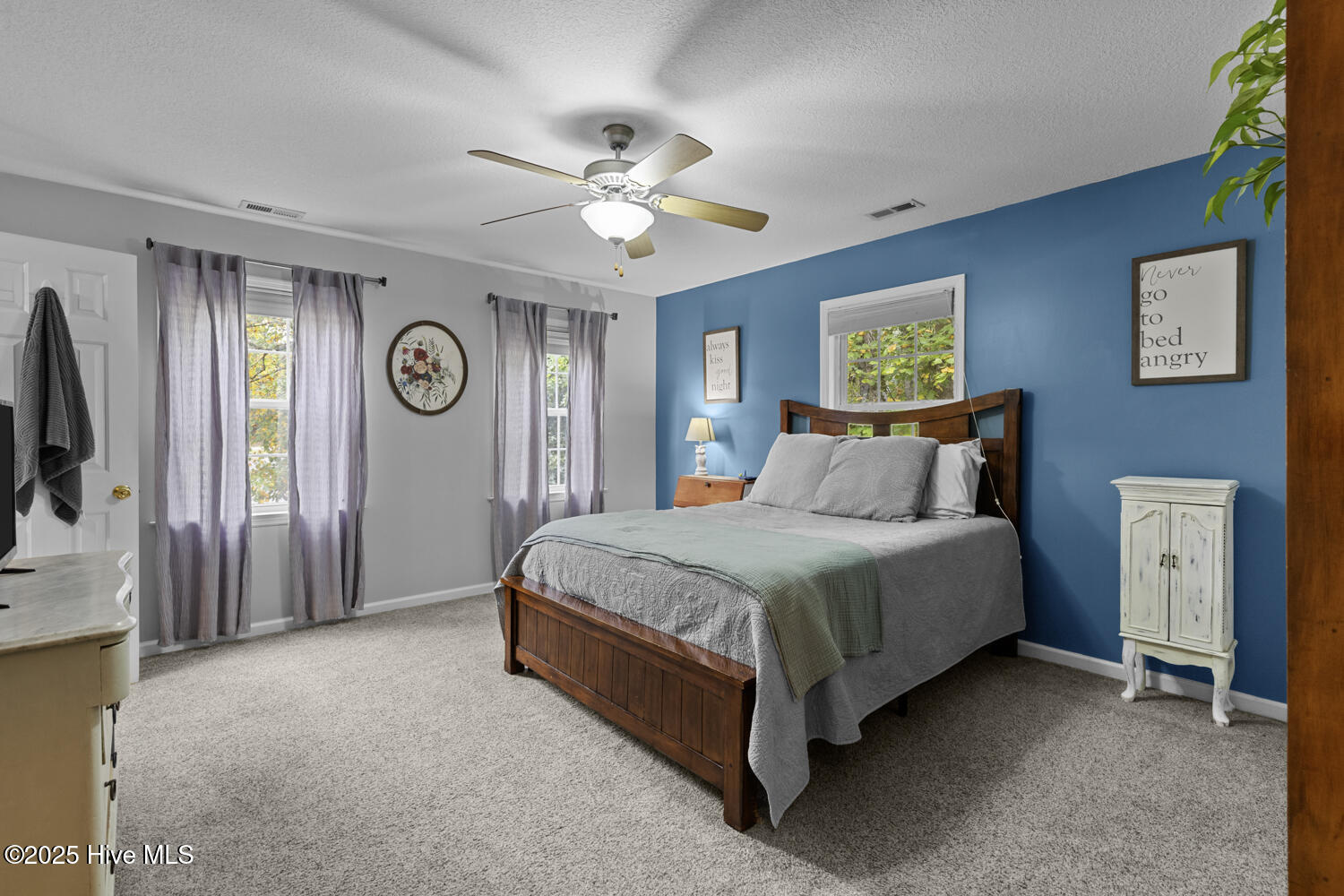 100531310 | Photo 26