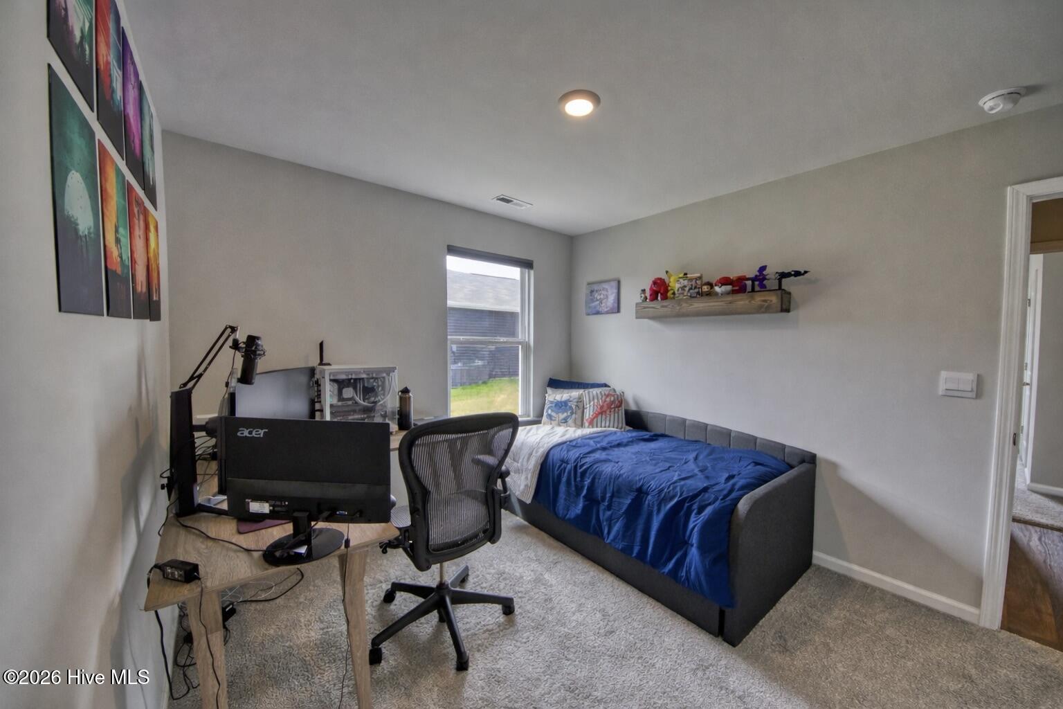 100562777 | Photo 16