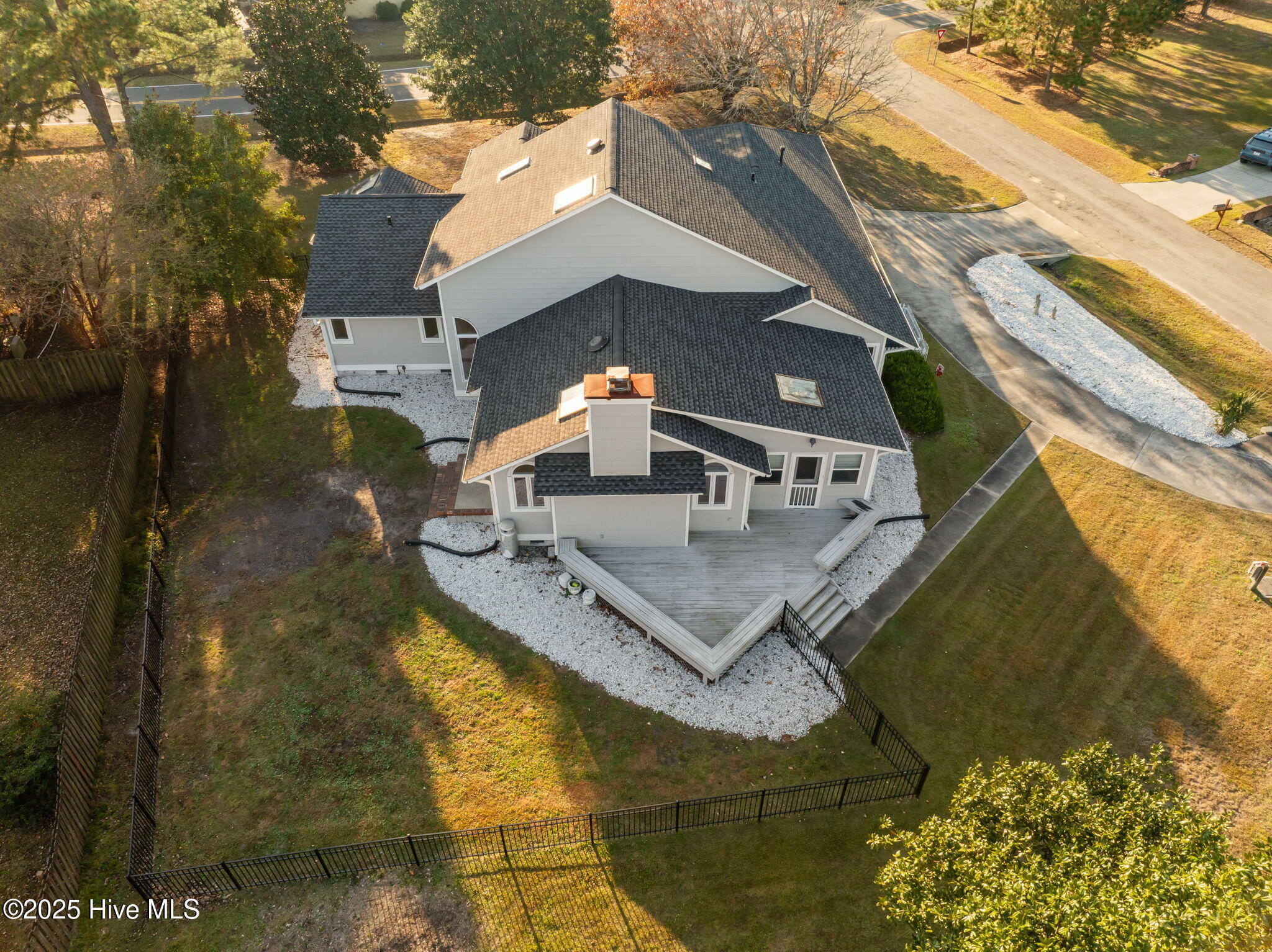 100542327 | Photo 44