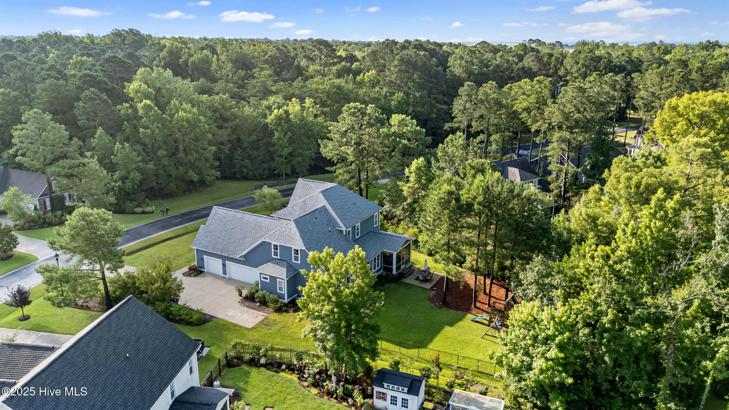 100518593 | Photo 66