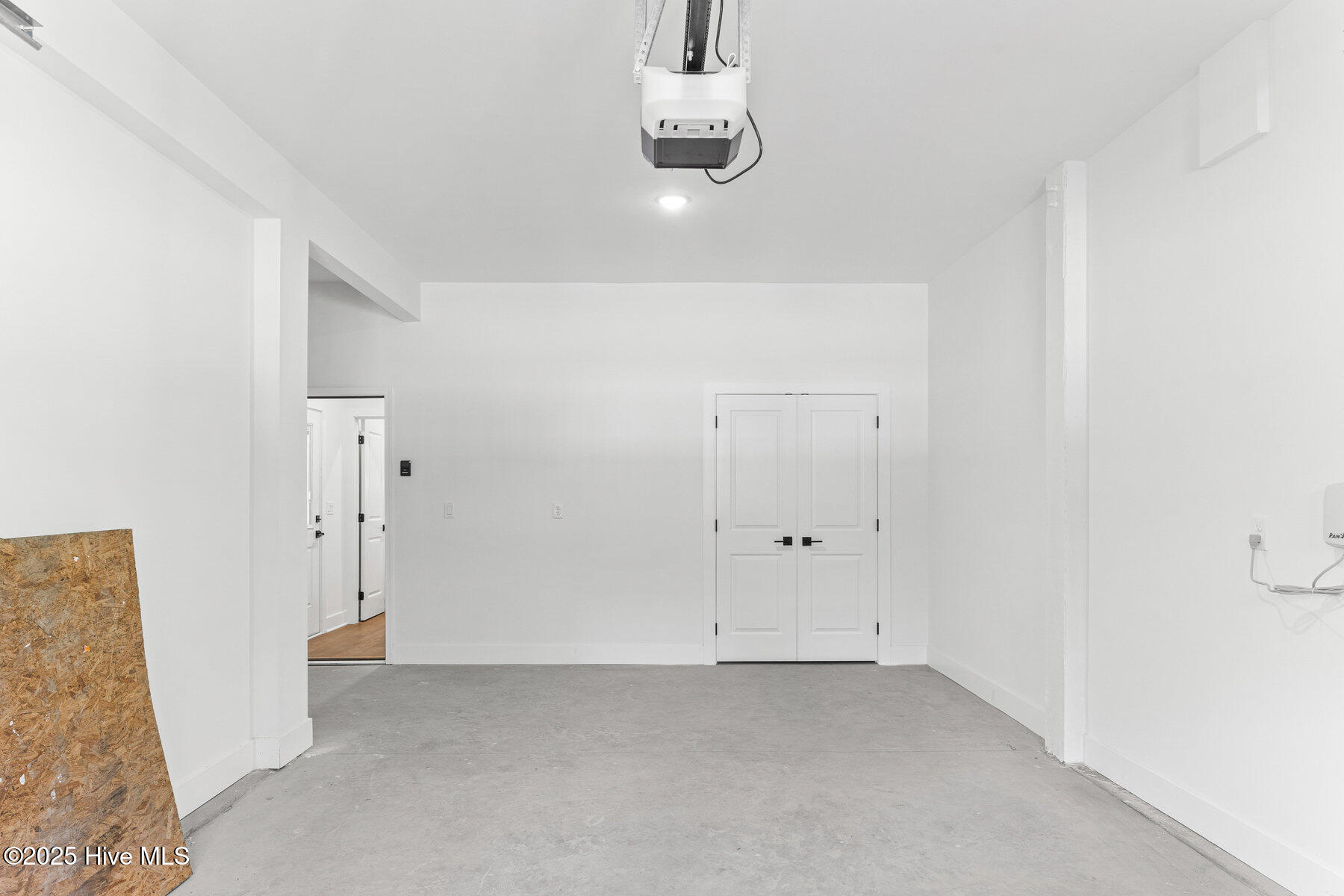 100505101 | Photo 33