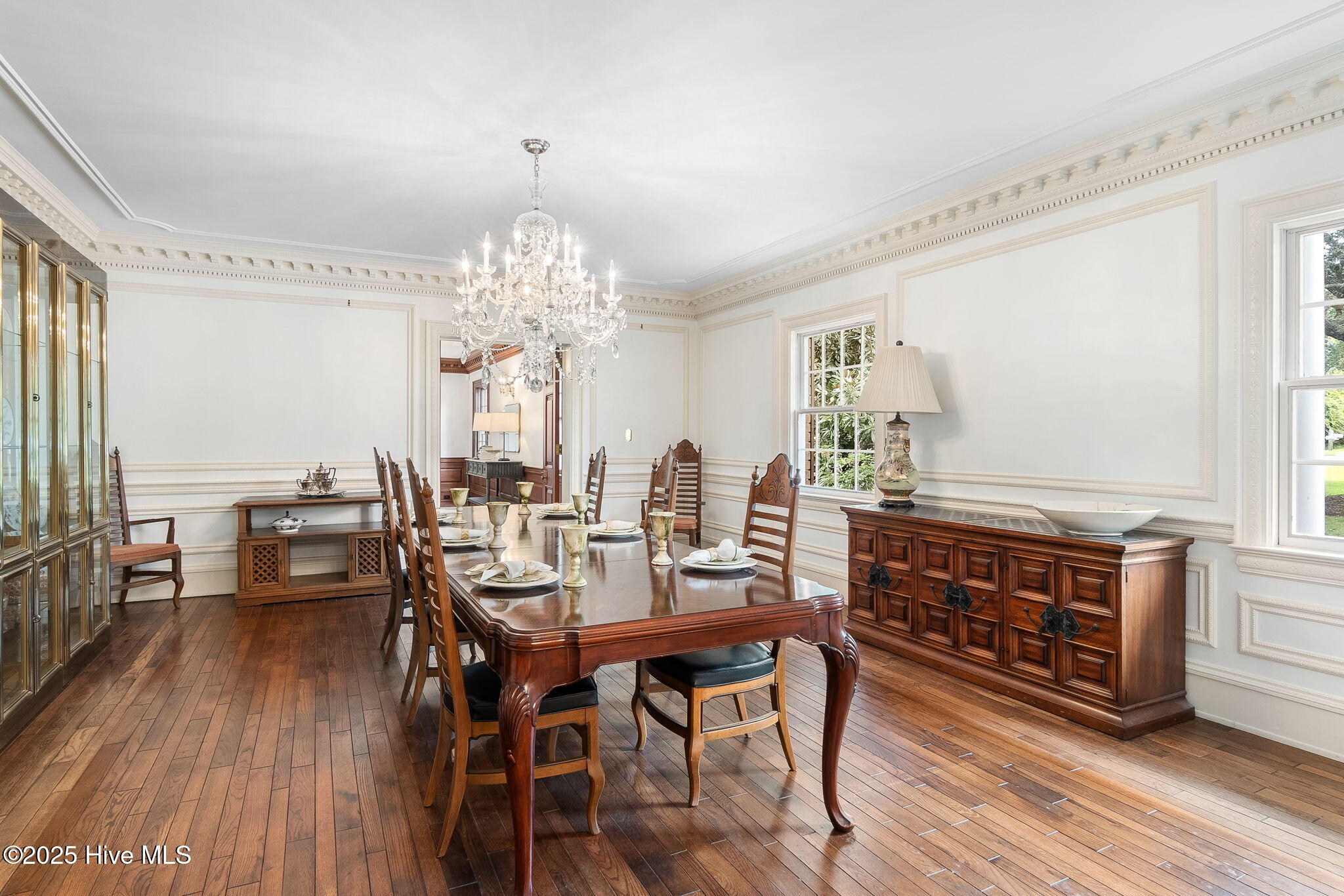 100528330 | Photo 37