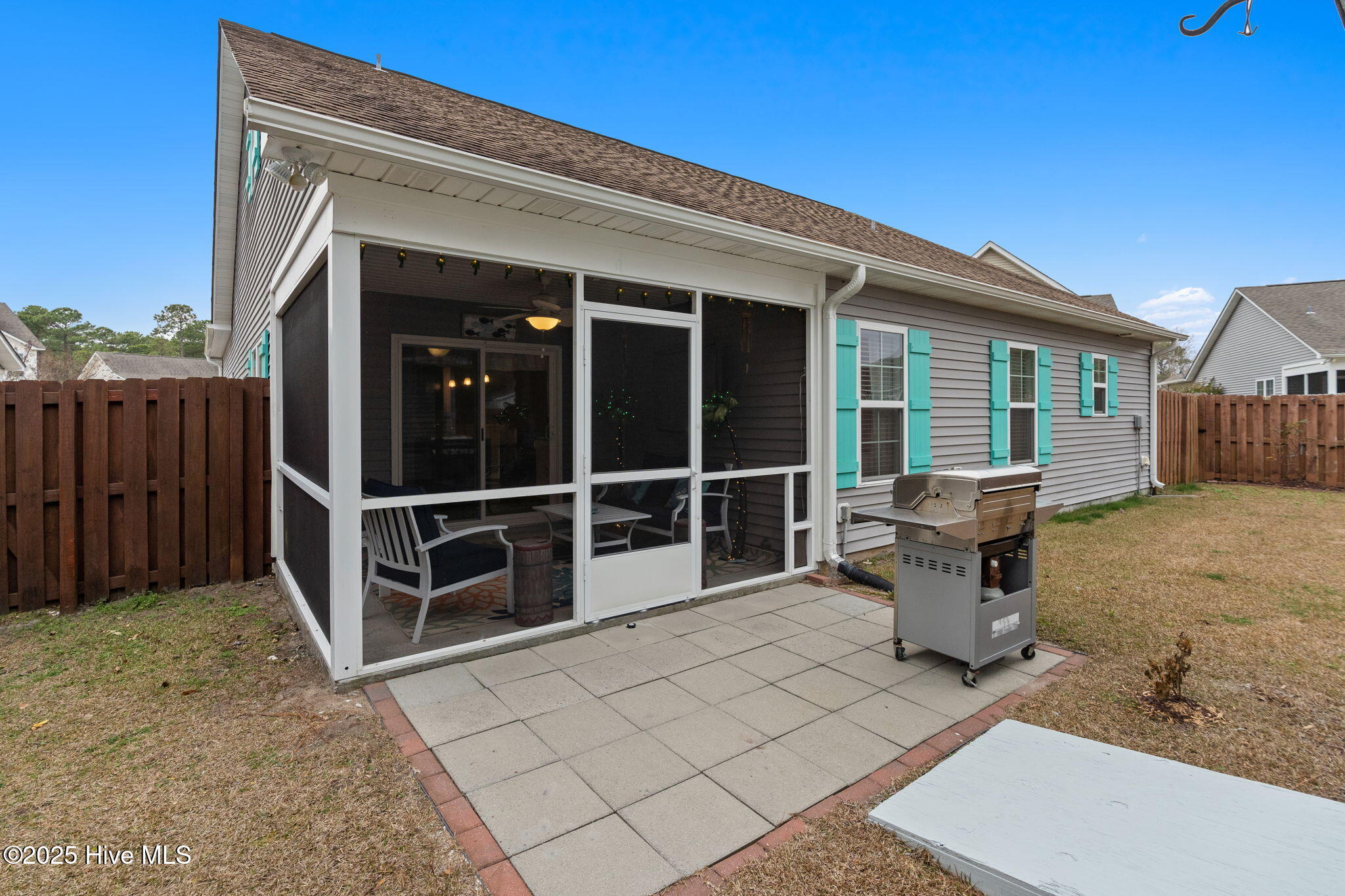 100546939 | Photo 34