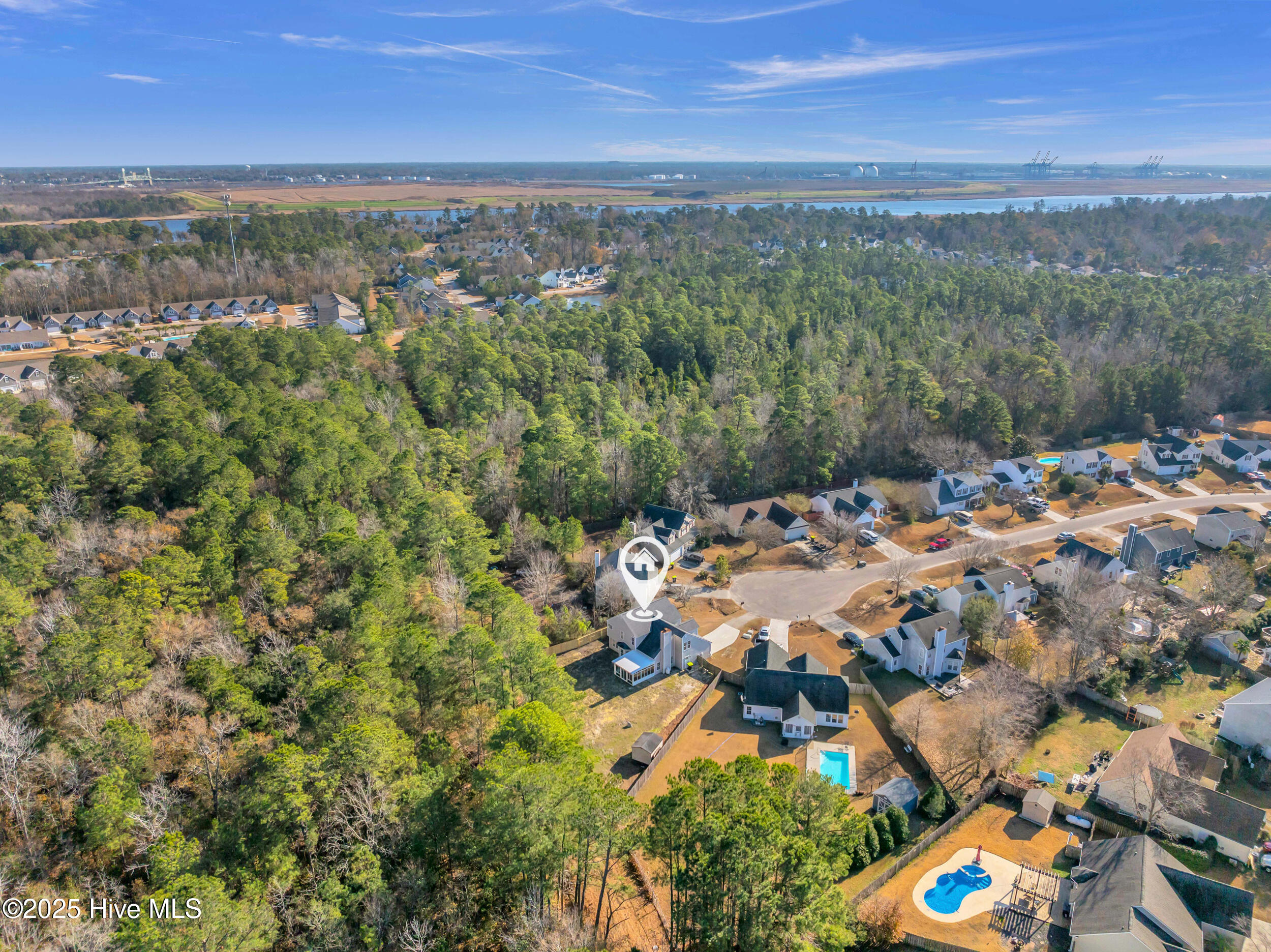 100540827 | Photo 50