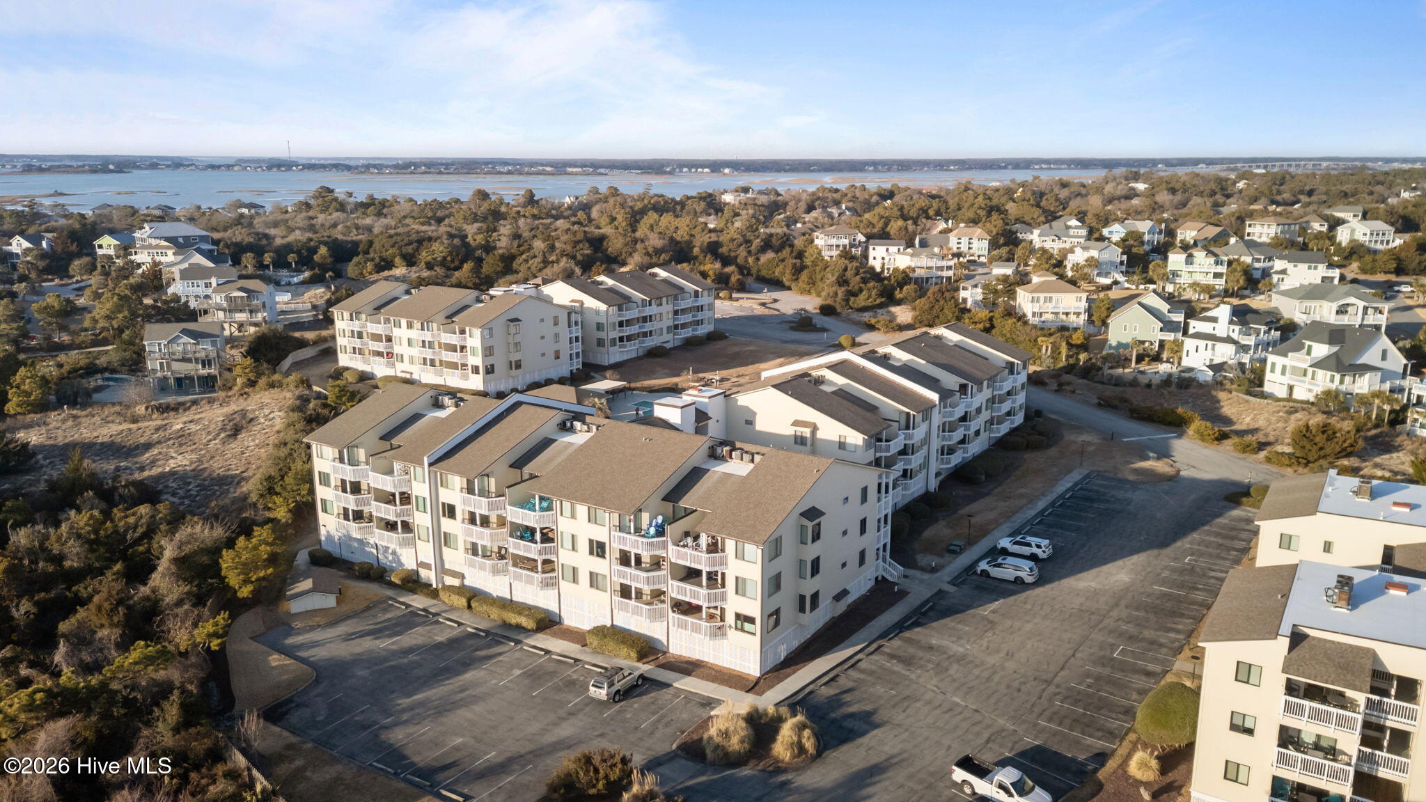 100554625 | Photo 42