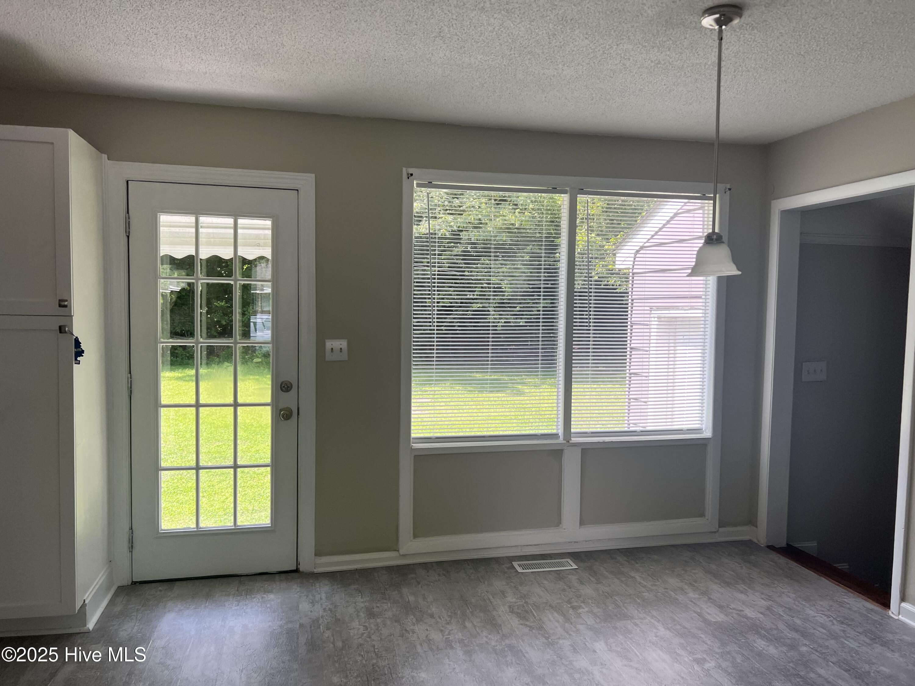2505 Beechwood Drive