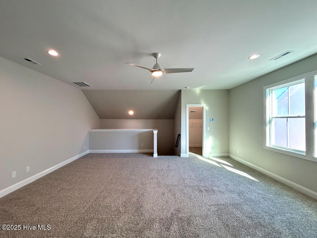 100510187 | Photo 73