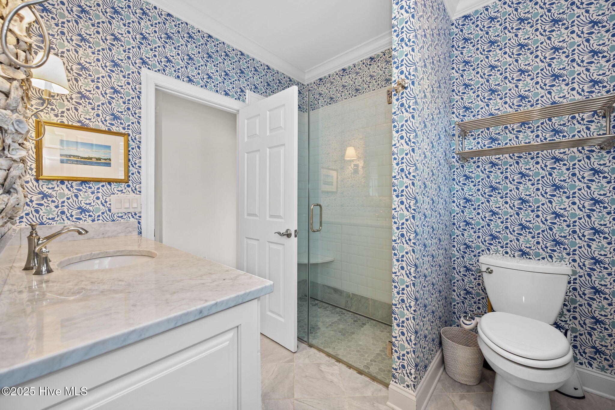 100544331 | Photo 33