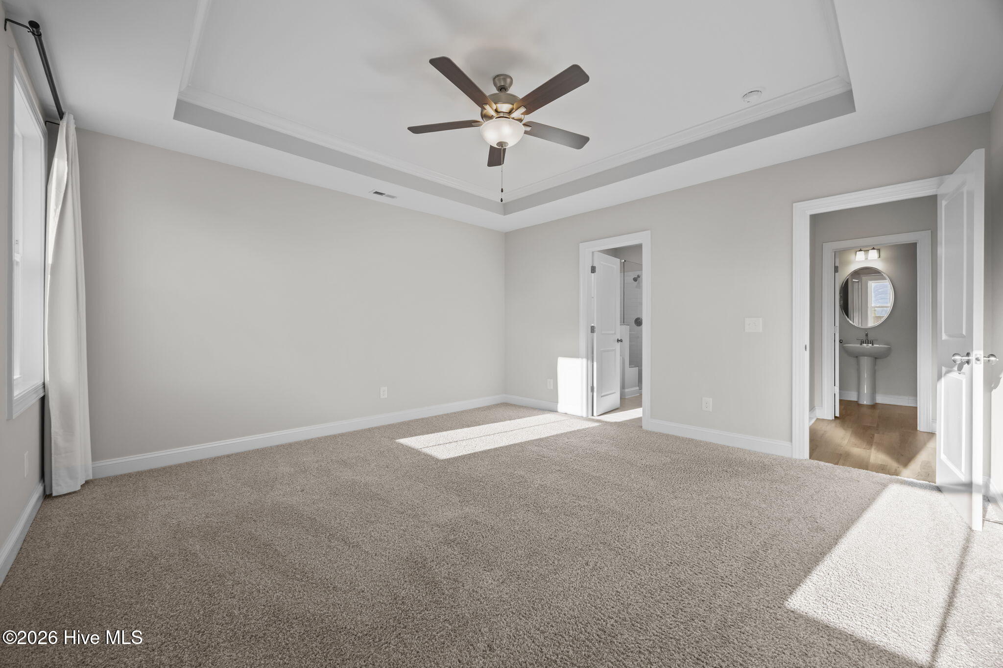 100550505 | Photo 17