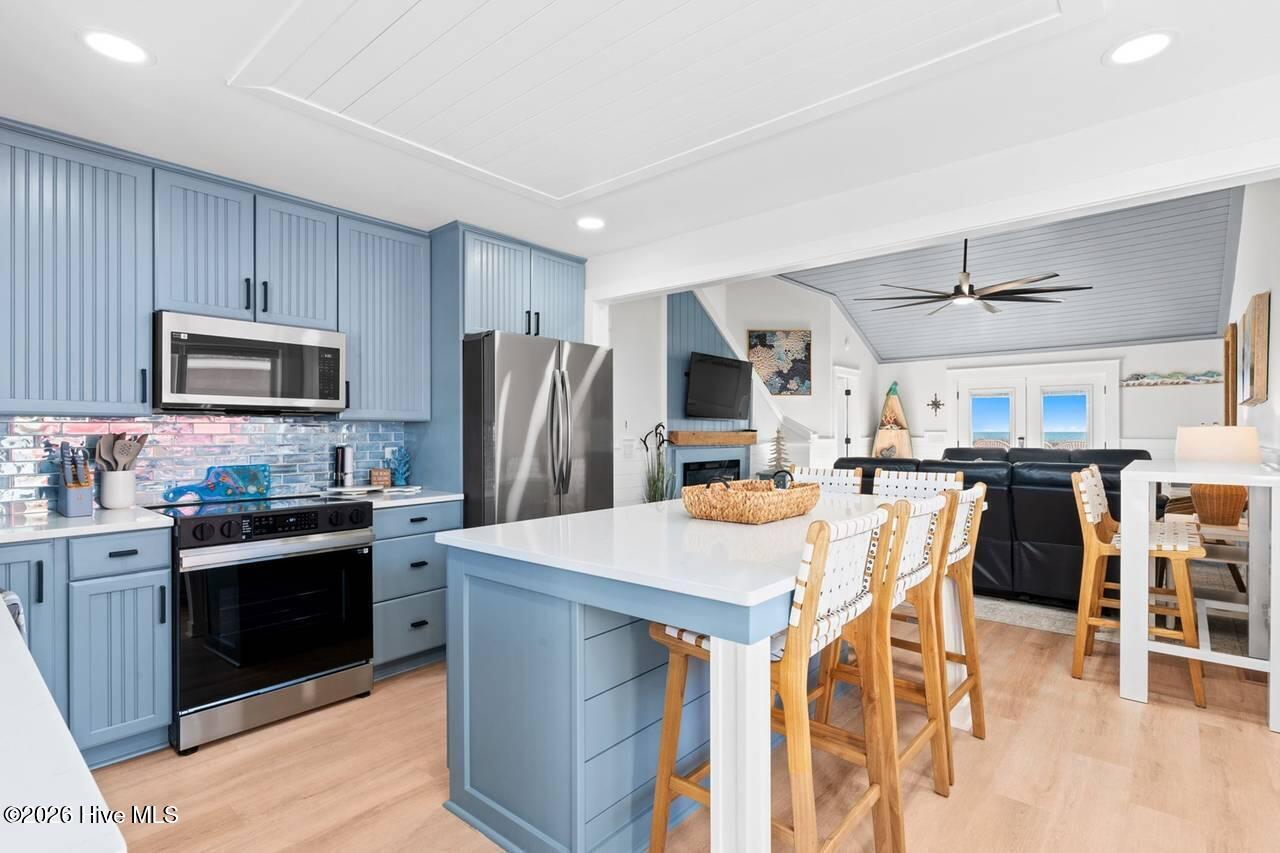 100553322 | Photo 12