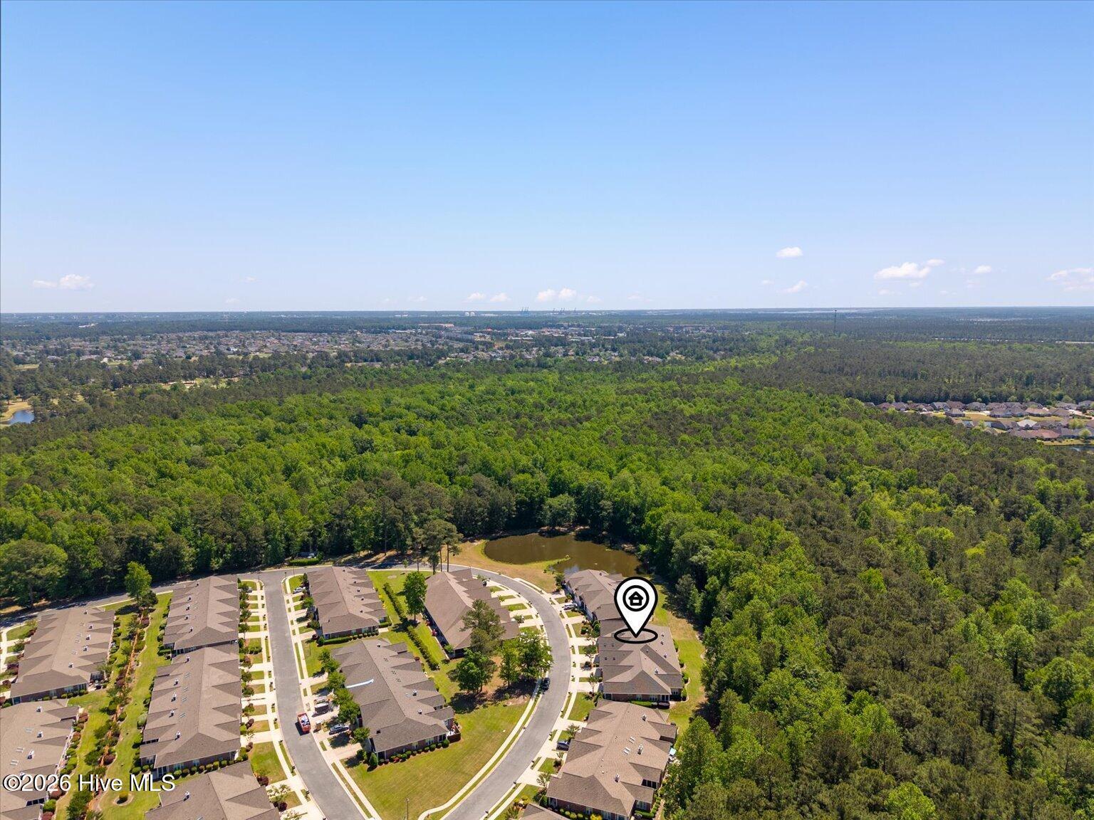 100568811 | Photo 44